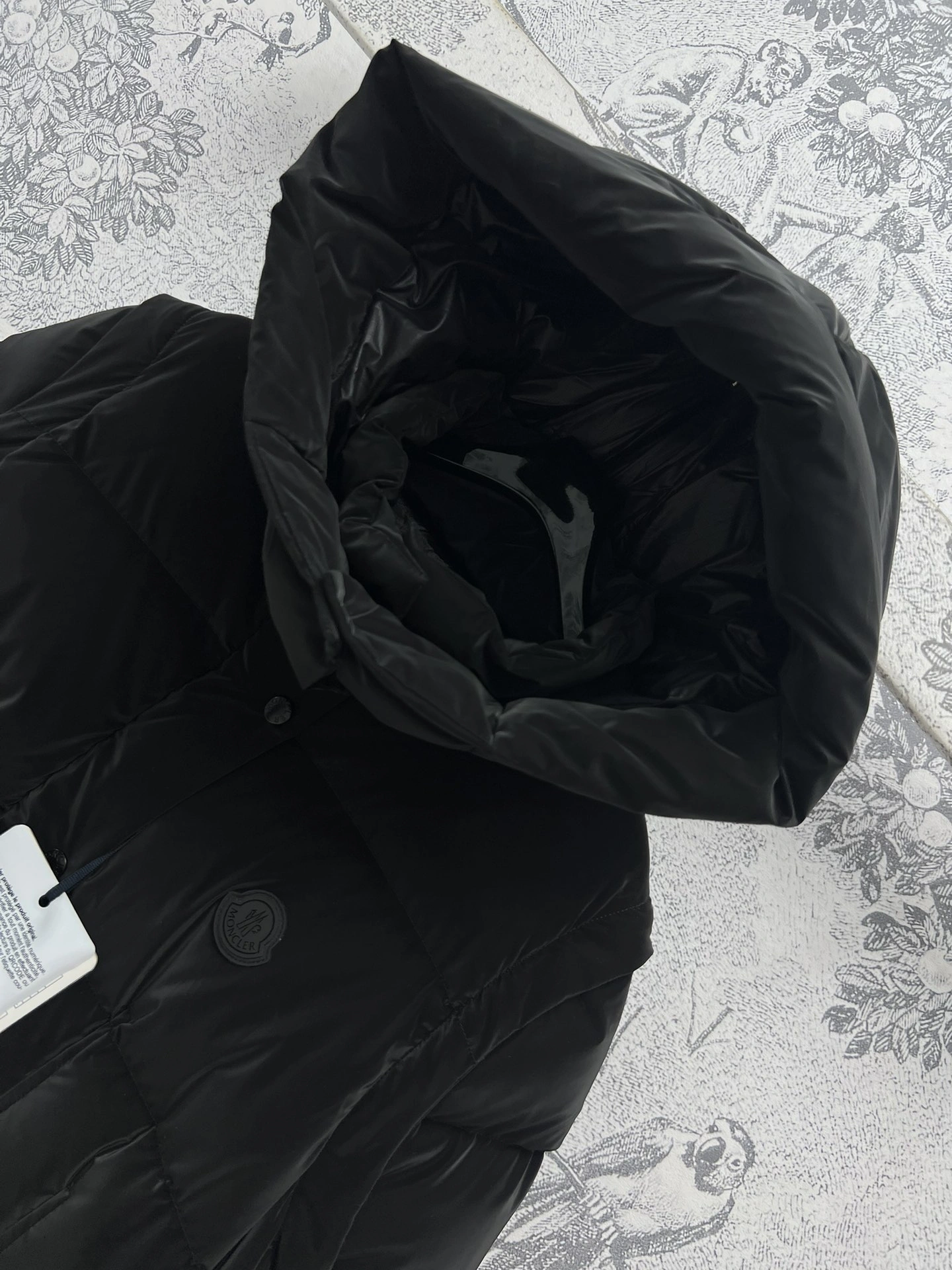 Moncler Down Jackets HighQuality 145952