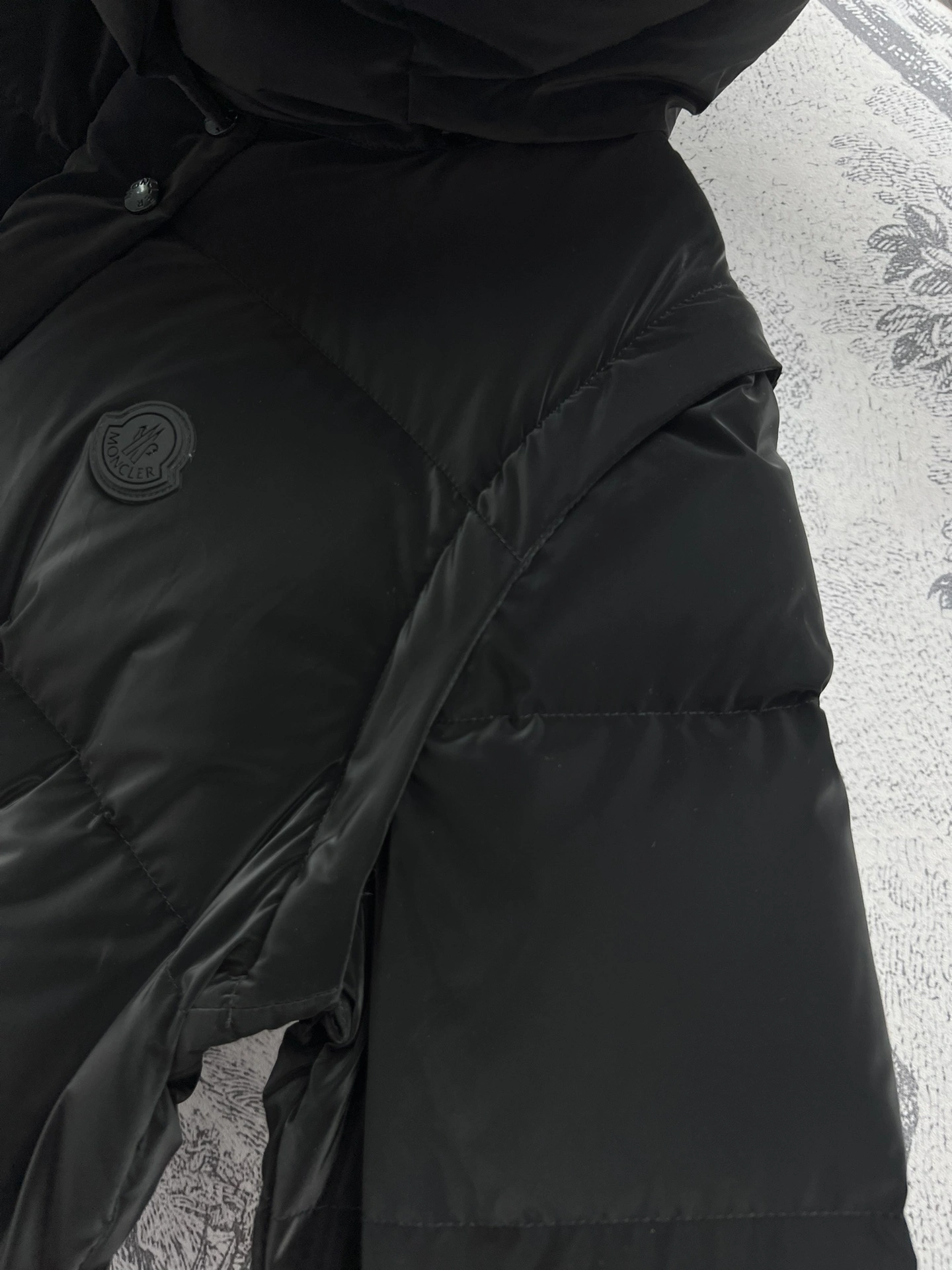 Moncler Down Jackets HighQuality 145952
