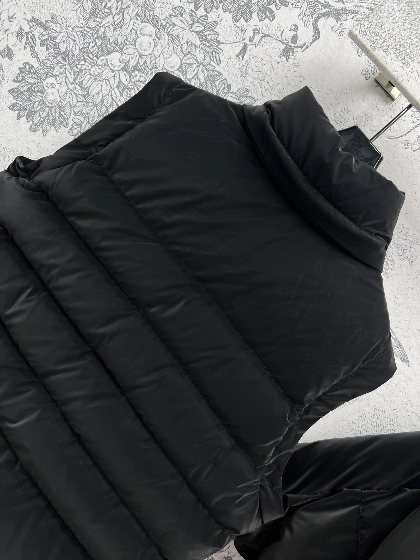 Moncler Down Jackets HighQuality 145952