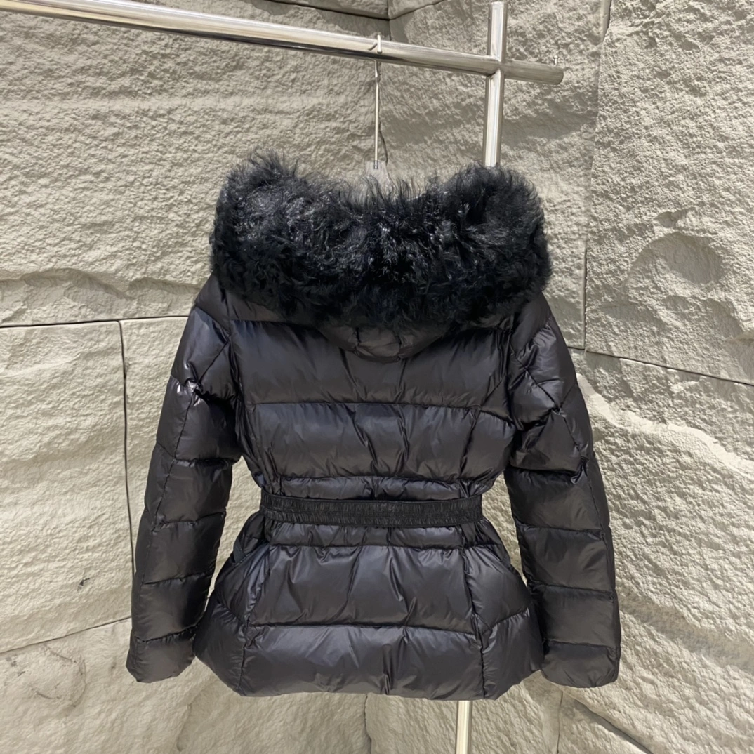 Moncler Down Jackets Breathable 145950