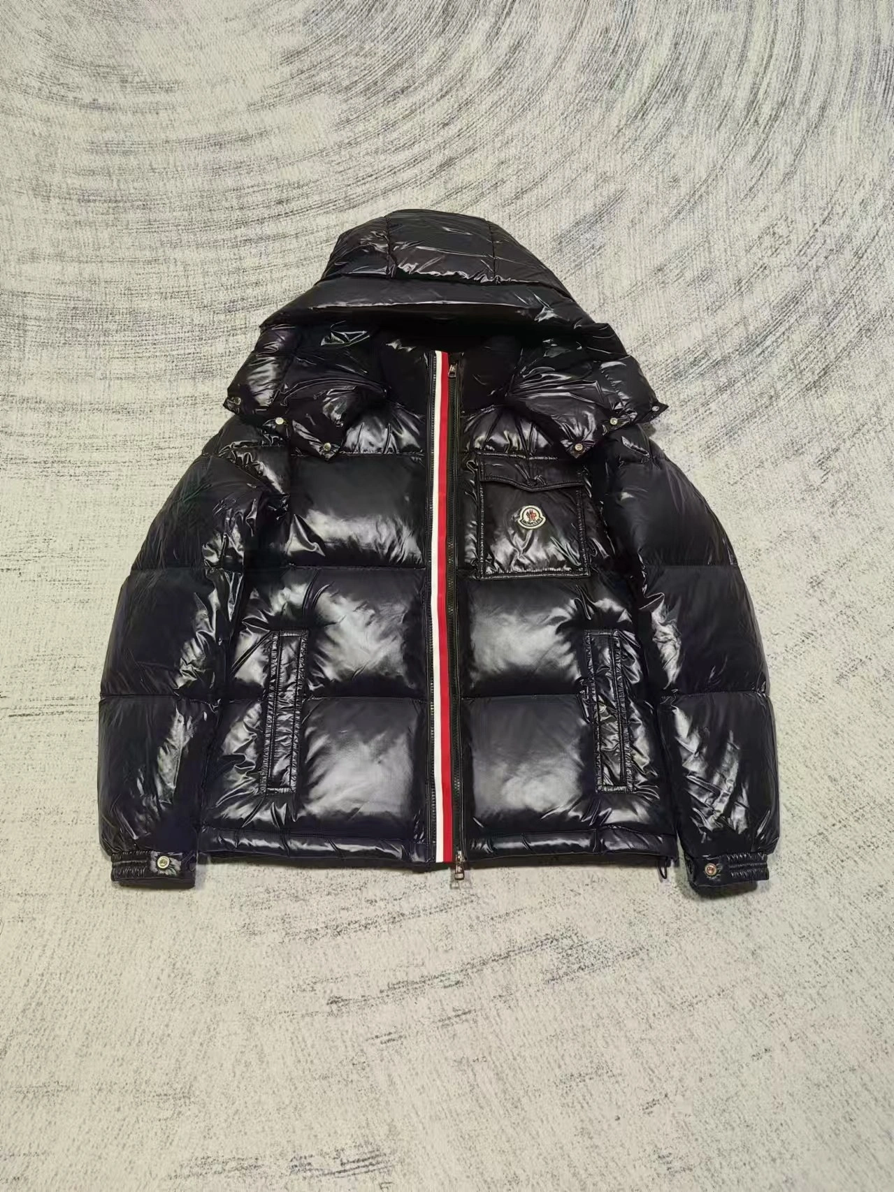 Tailored Moncler Down Jackets 145949