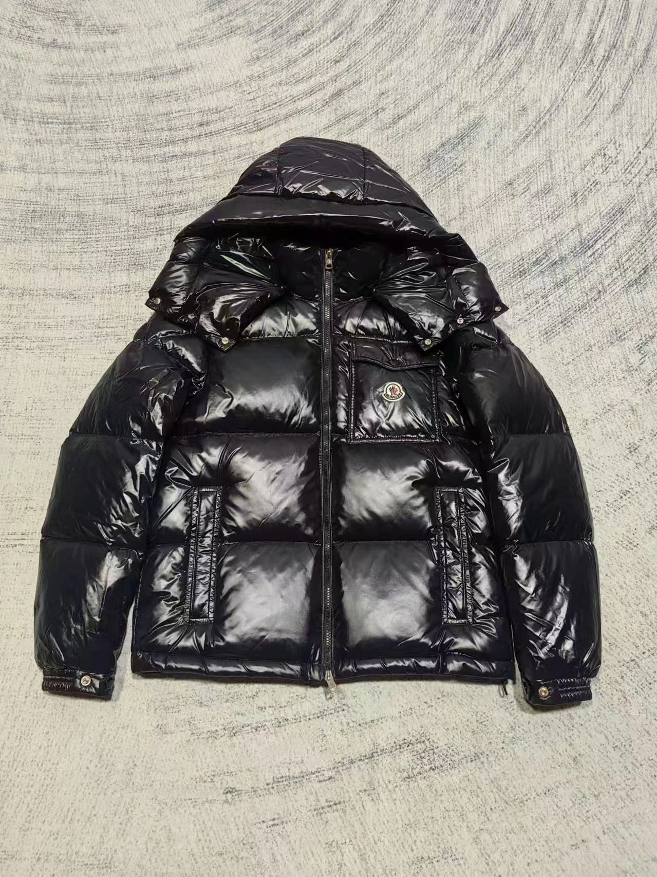 Tailored Moncler Down Jackets 145949