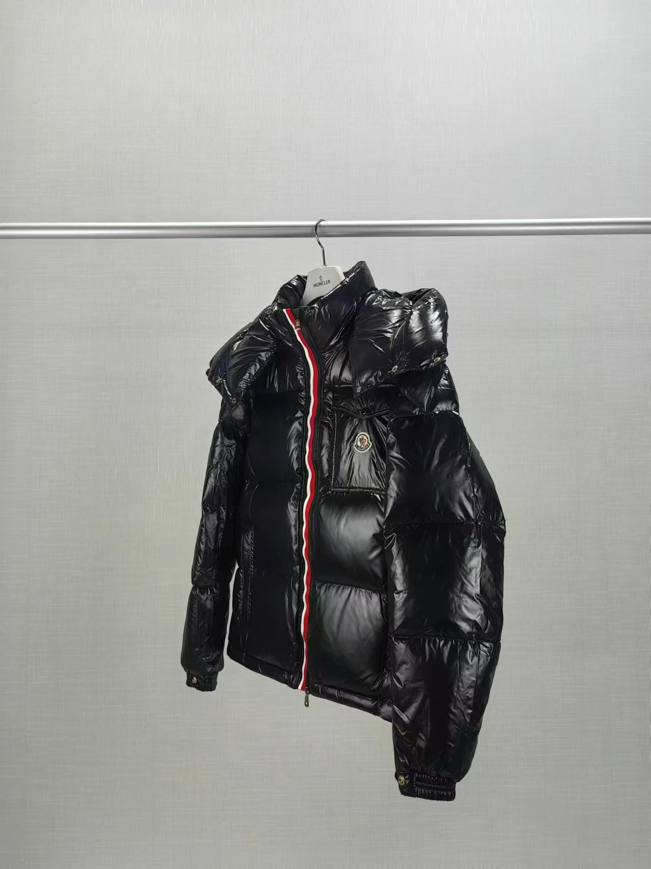 Tailored Moncler Down Jackets 145949