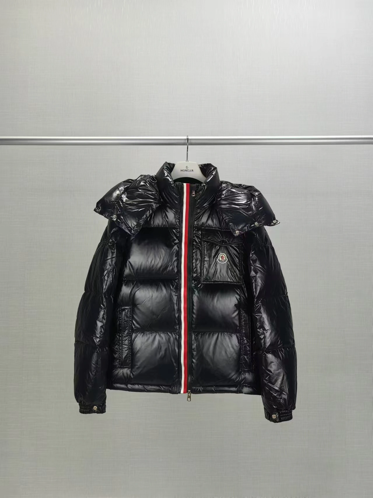Tailored Moncler Down Jackets 145949