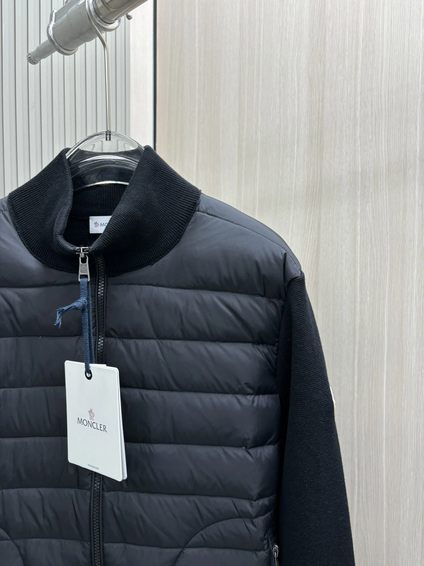 Efficient Moncler Down Jackets 145942