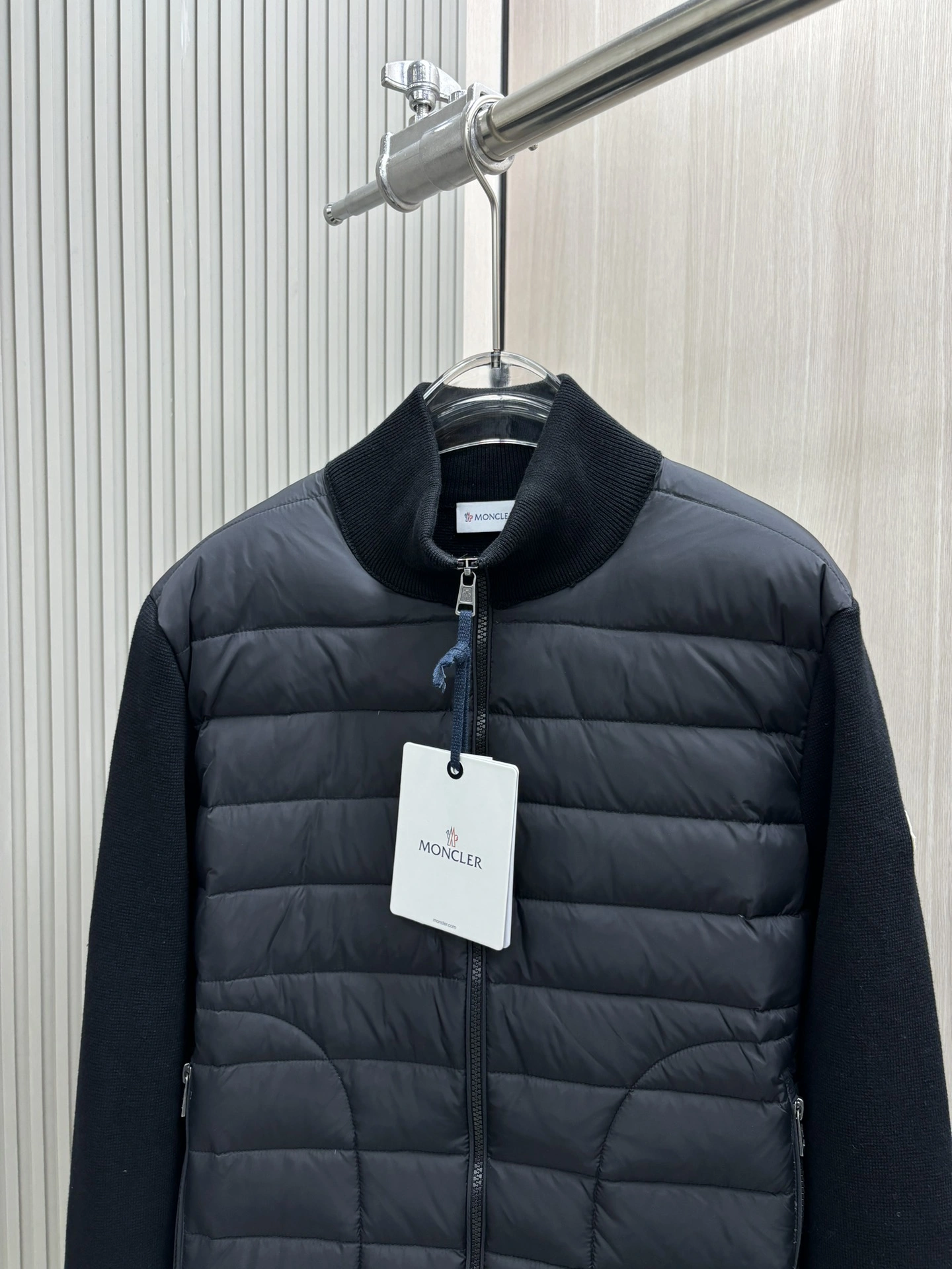Efficient Moncler Down Jackets 145942