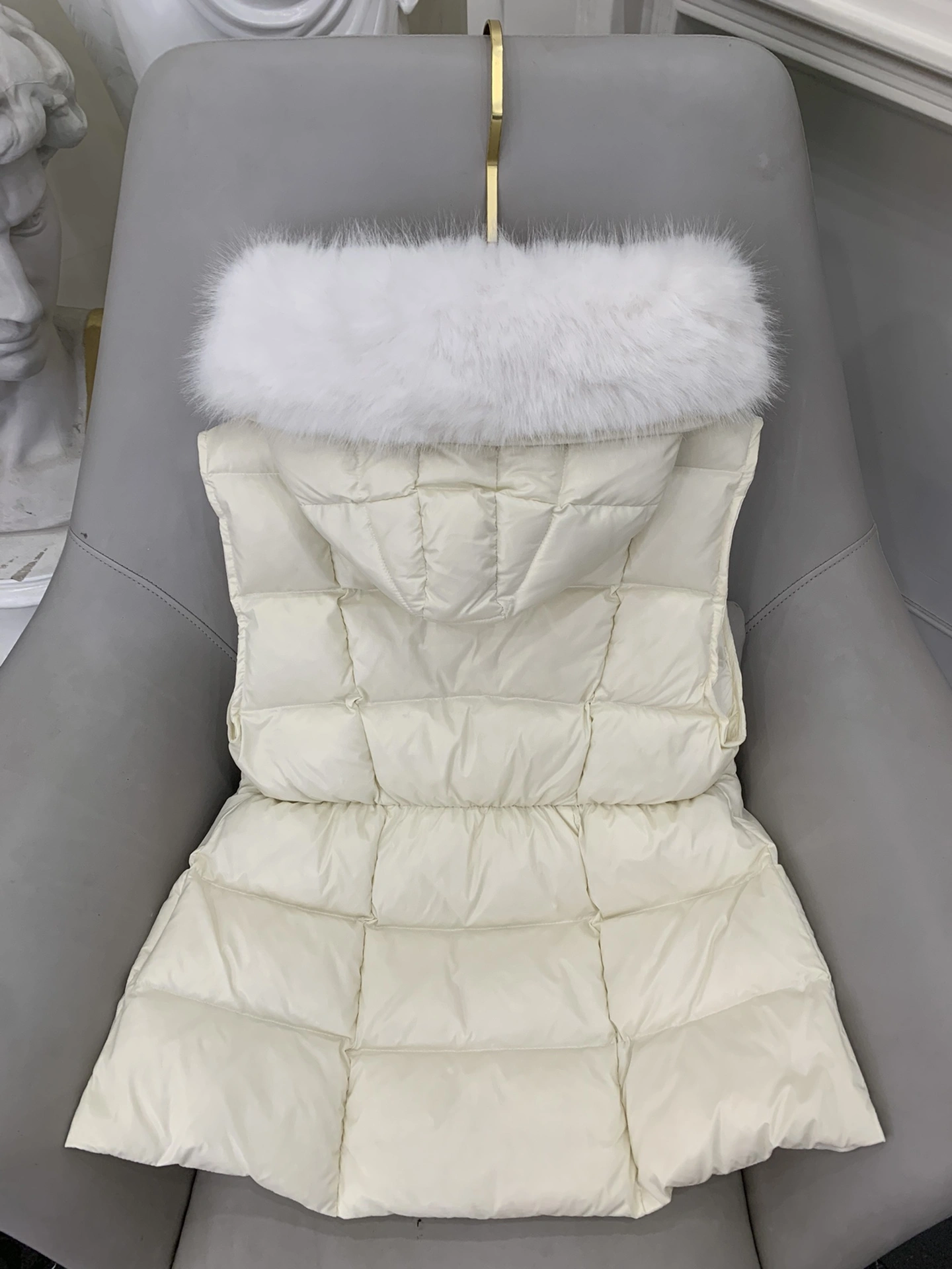 ComfortFit Moncler Down Jackets 145957