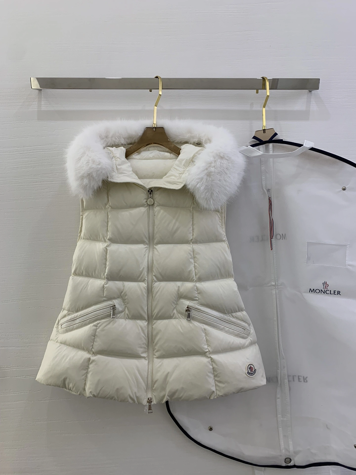 Upgraded Moncler Down Jackets 145945