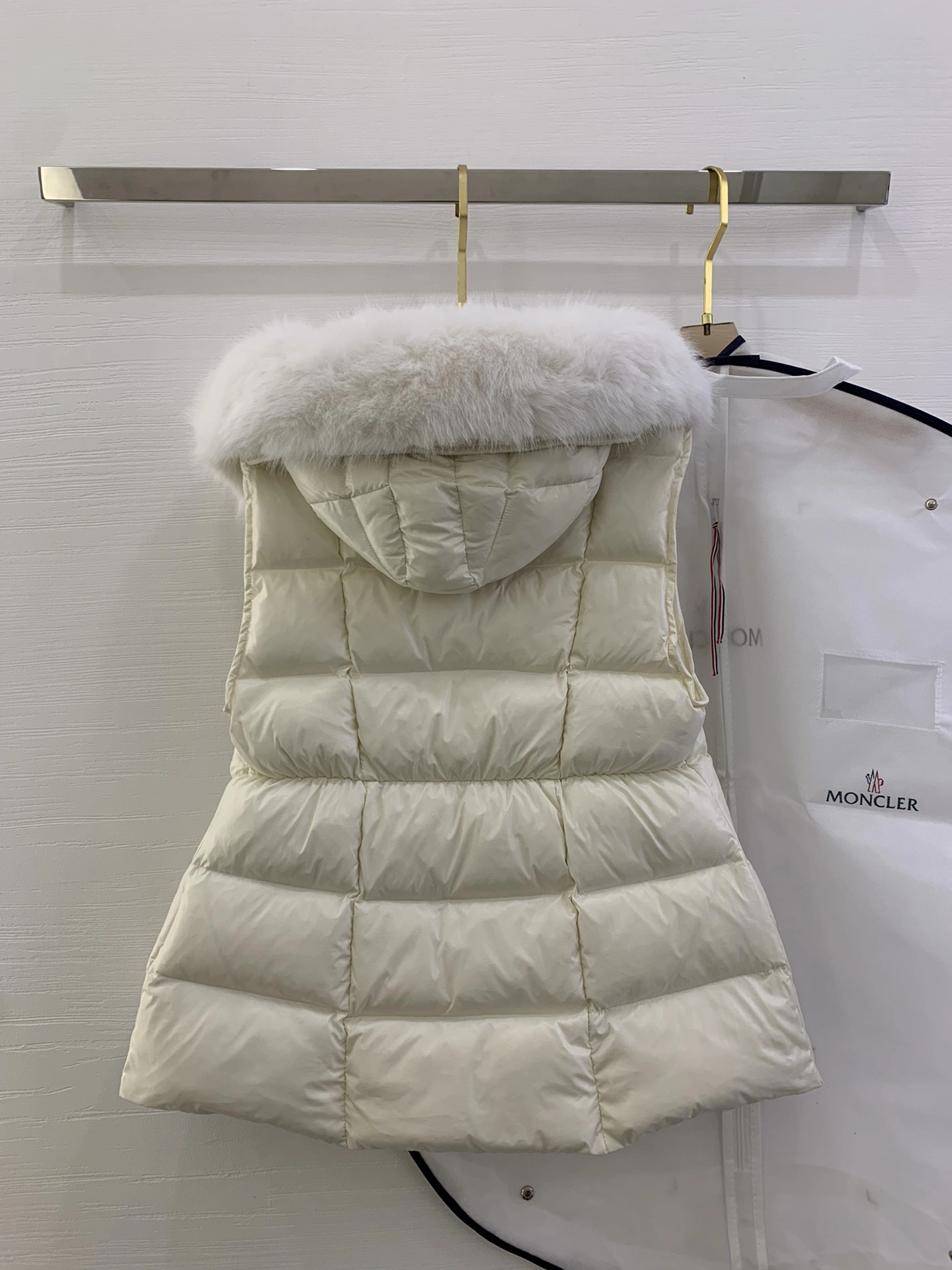Upgraded Moncler Down Jackets 145945