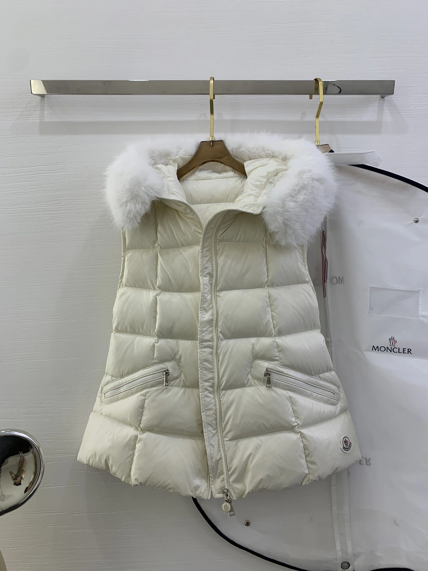 Upgraded Moncler Down Jackets 145945