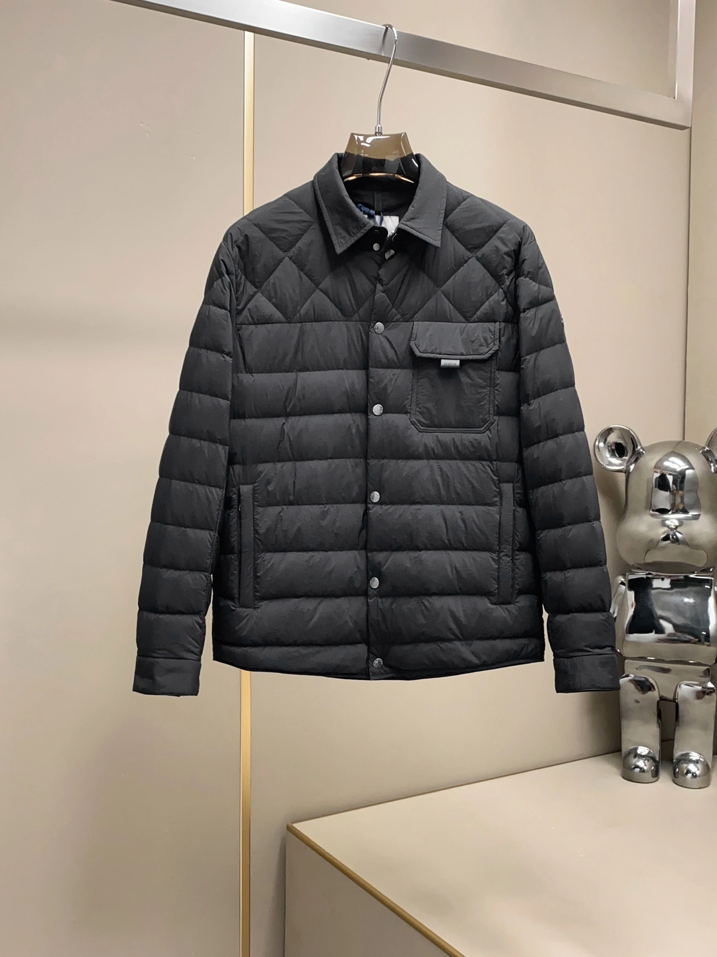 Moncler Down Jackets SmoothTexture 145947