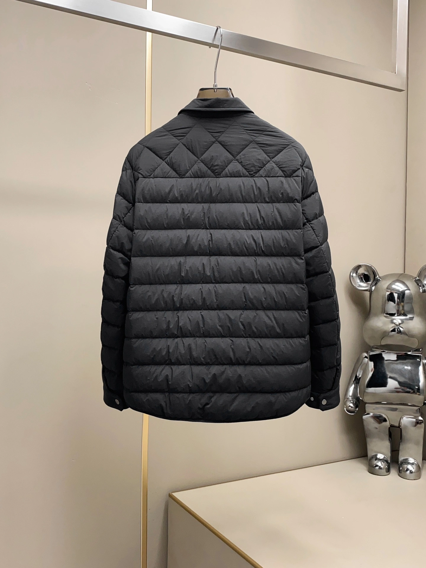 Moncler Down Jackets SmoothTexture 145947