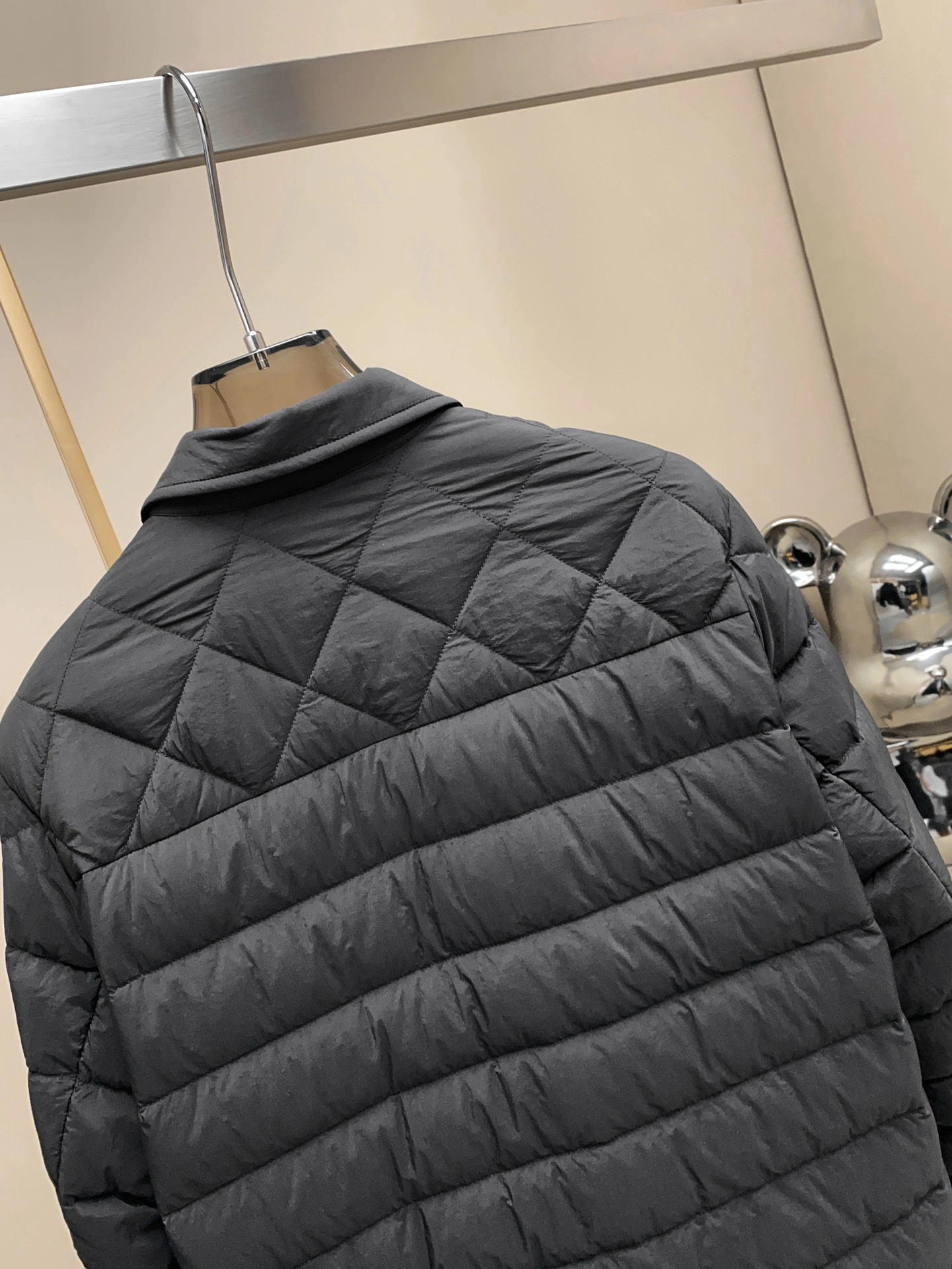 Moncler Down Jackets SmoothTexture 145947