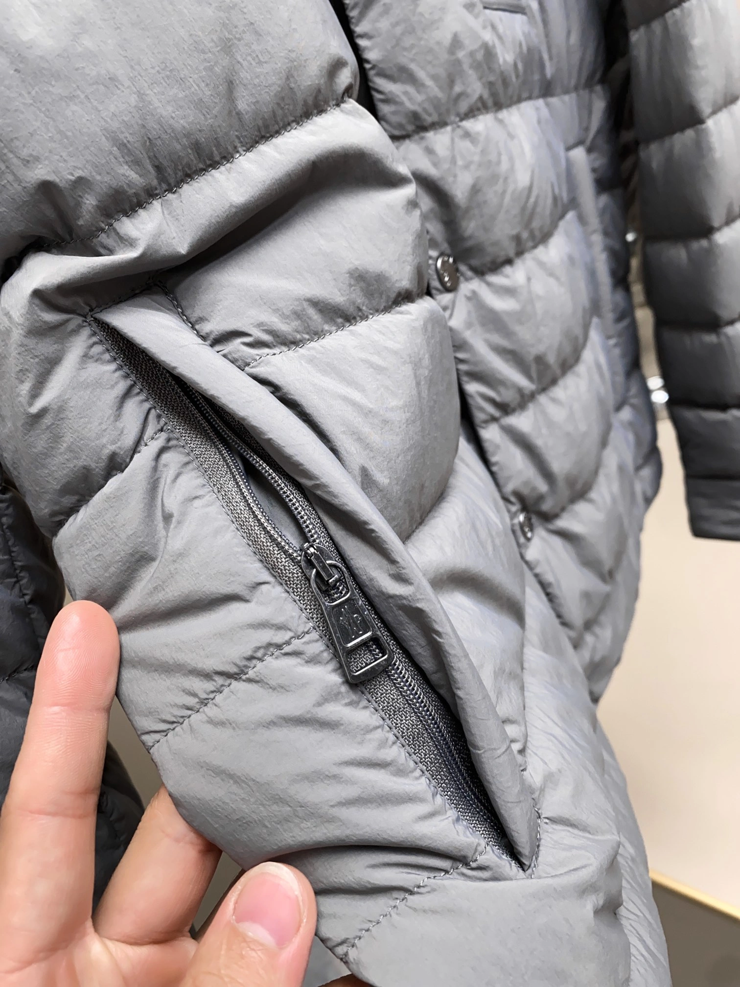 Moncler Down Jackets Bright 145943