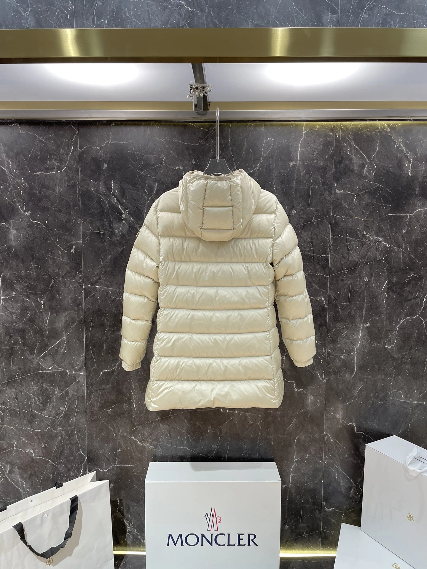 Moncler Down Jackets Seasonal 145948