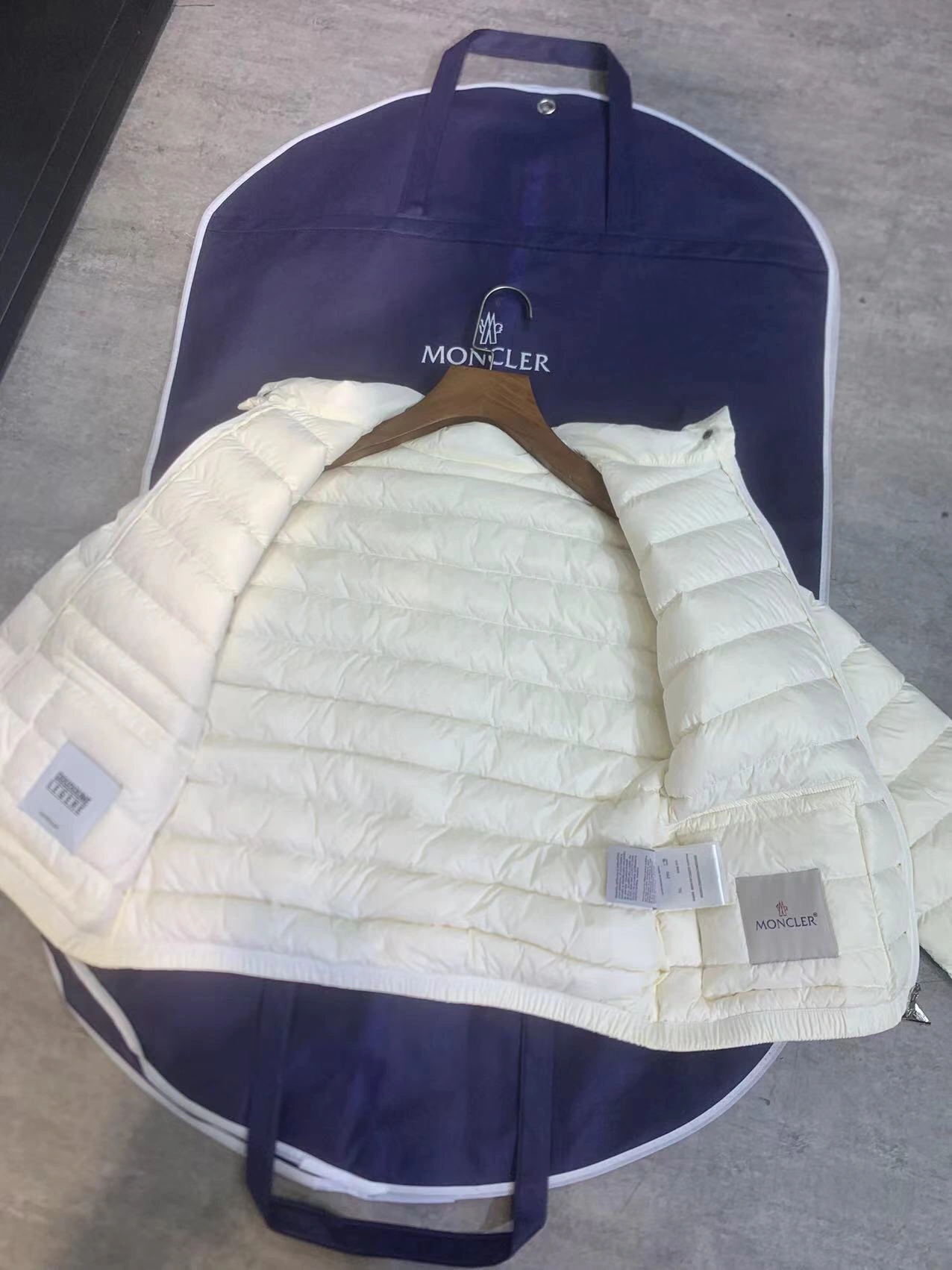 Functional Moncler Down Jackets 145934