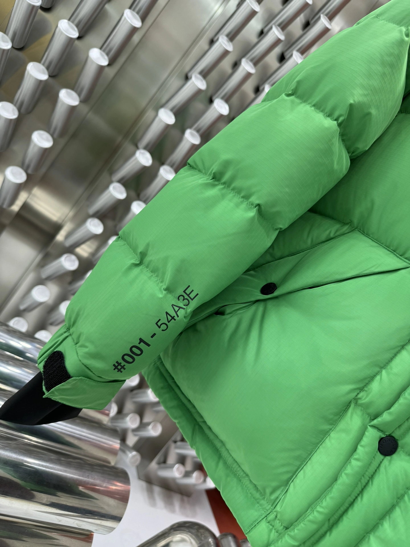FlexibleFit Moncler Down Jackets 145933