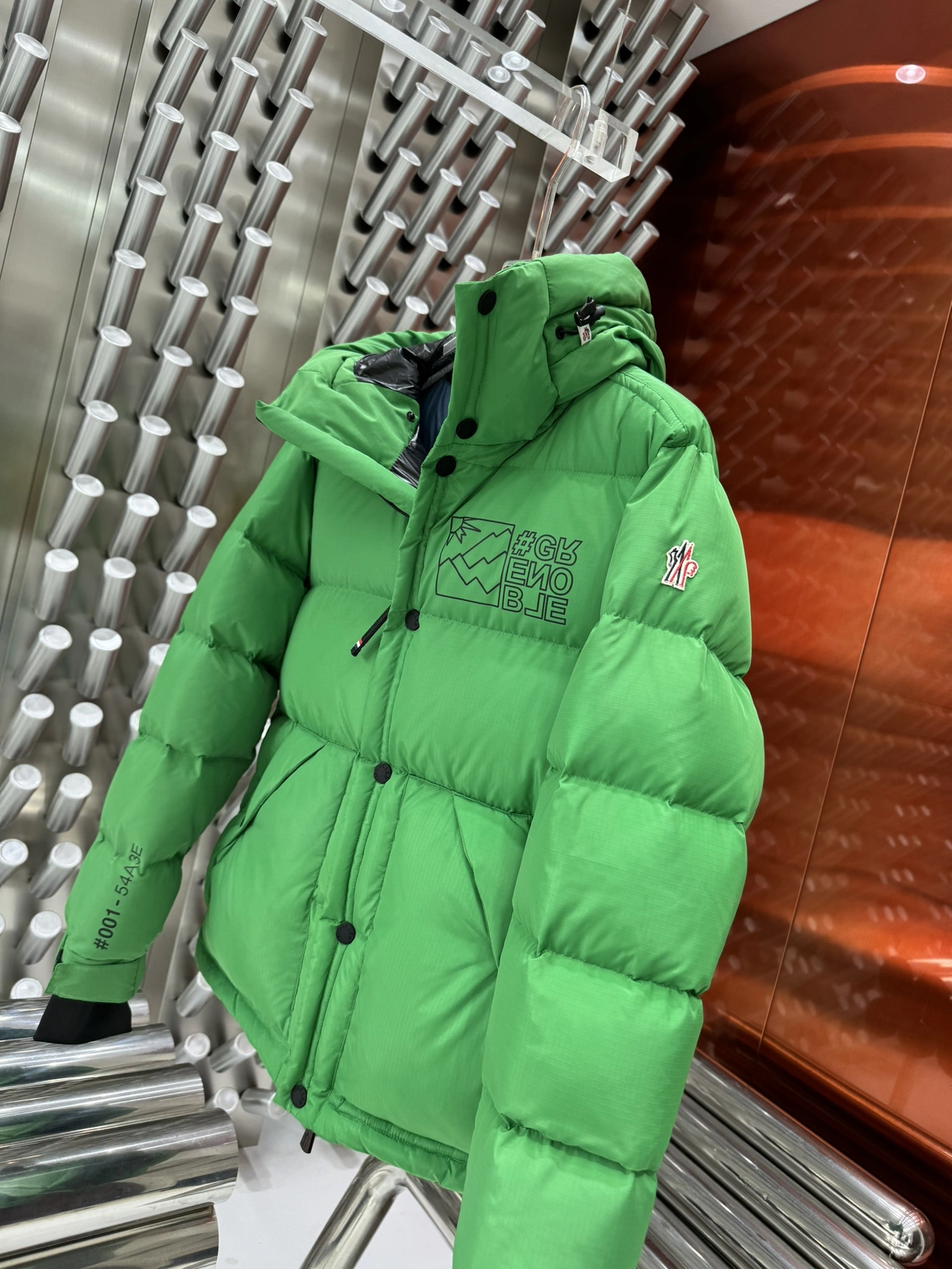 FlexibleFit Moncler Down Jackets 145933