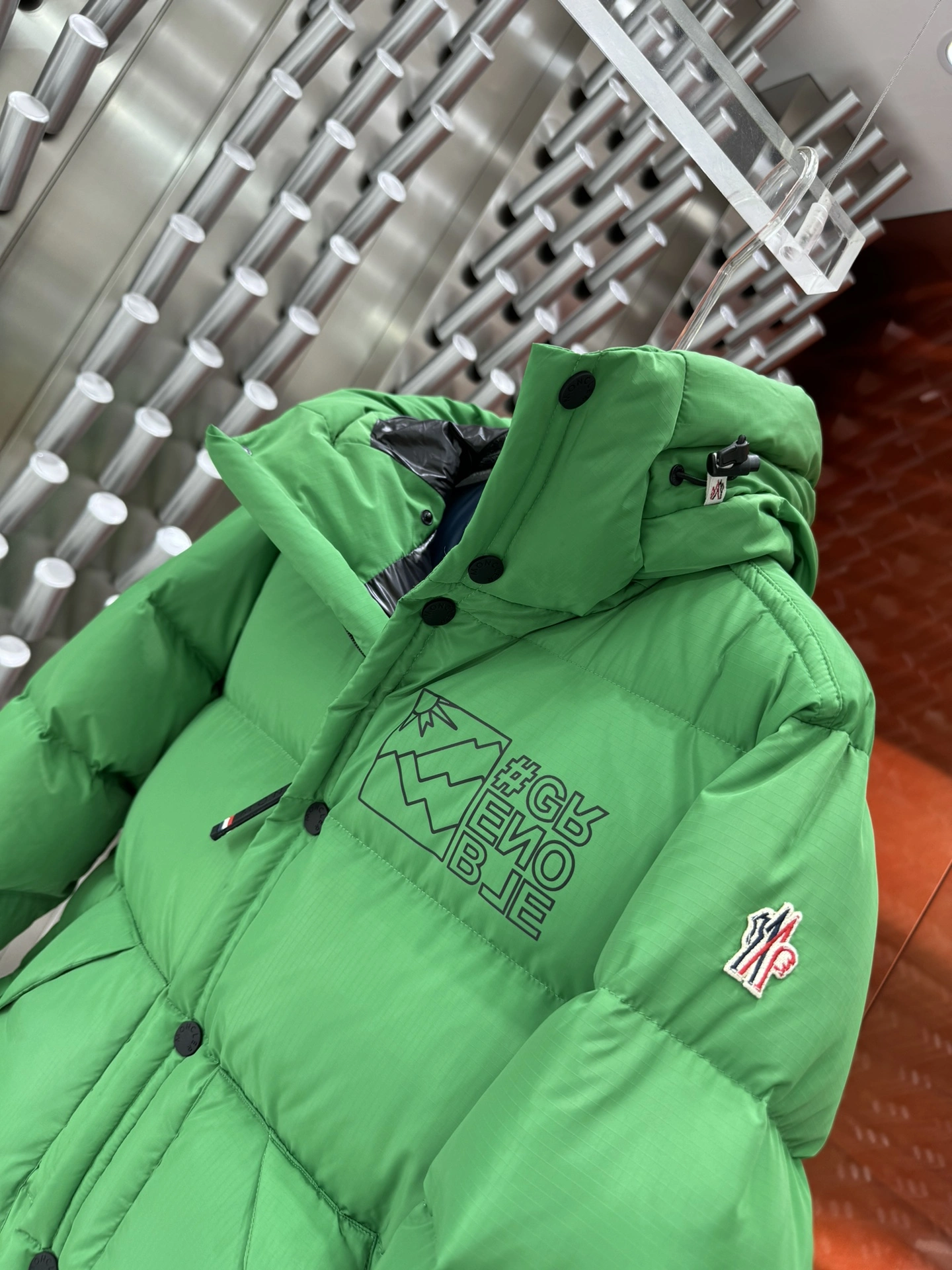 FlexibleFit Moncler Down Jackets 145933