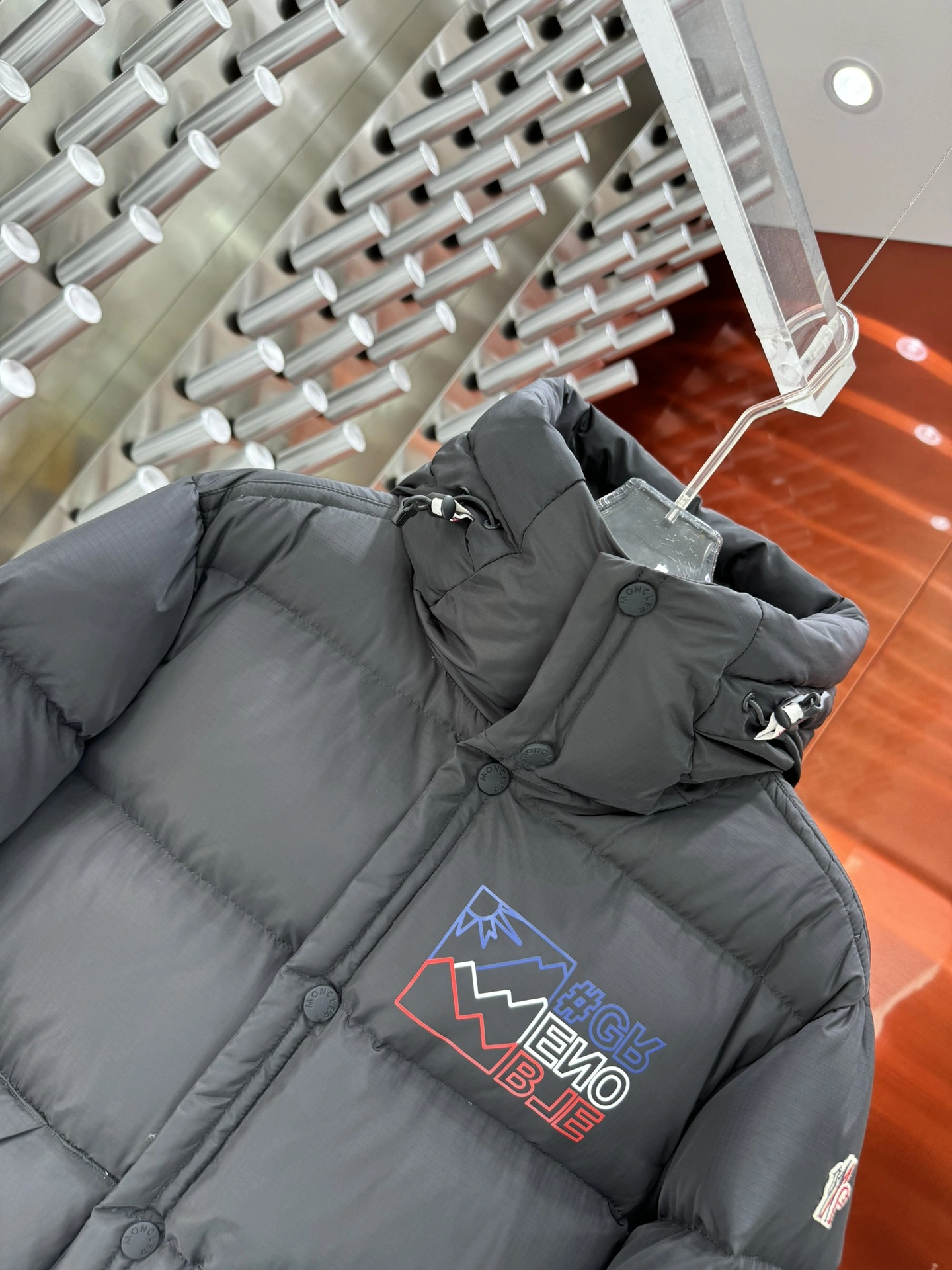 EyeCatching Moncler Down Jackets 145932