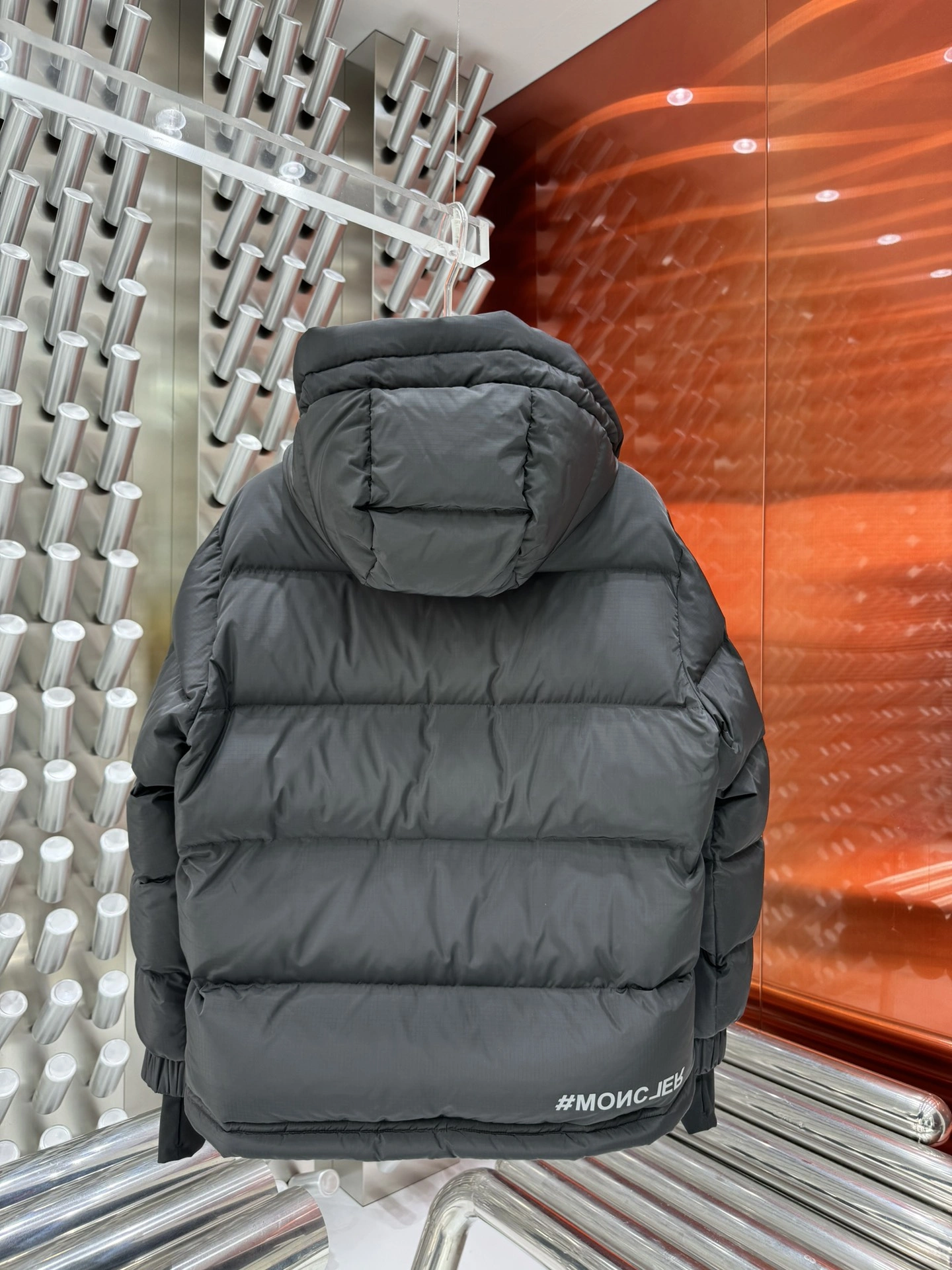 EyeCatching Moncler Down Jackets 145932