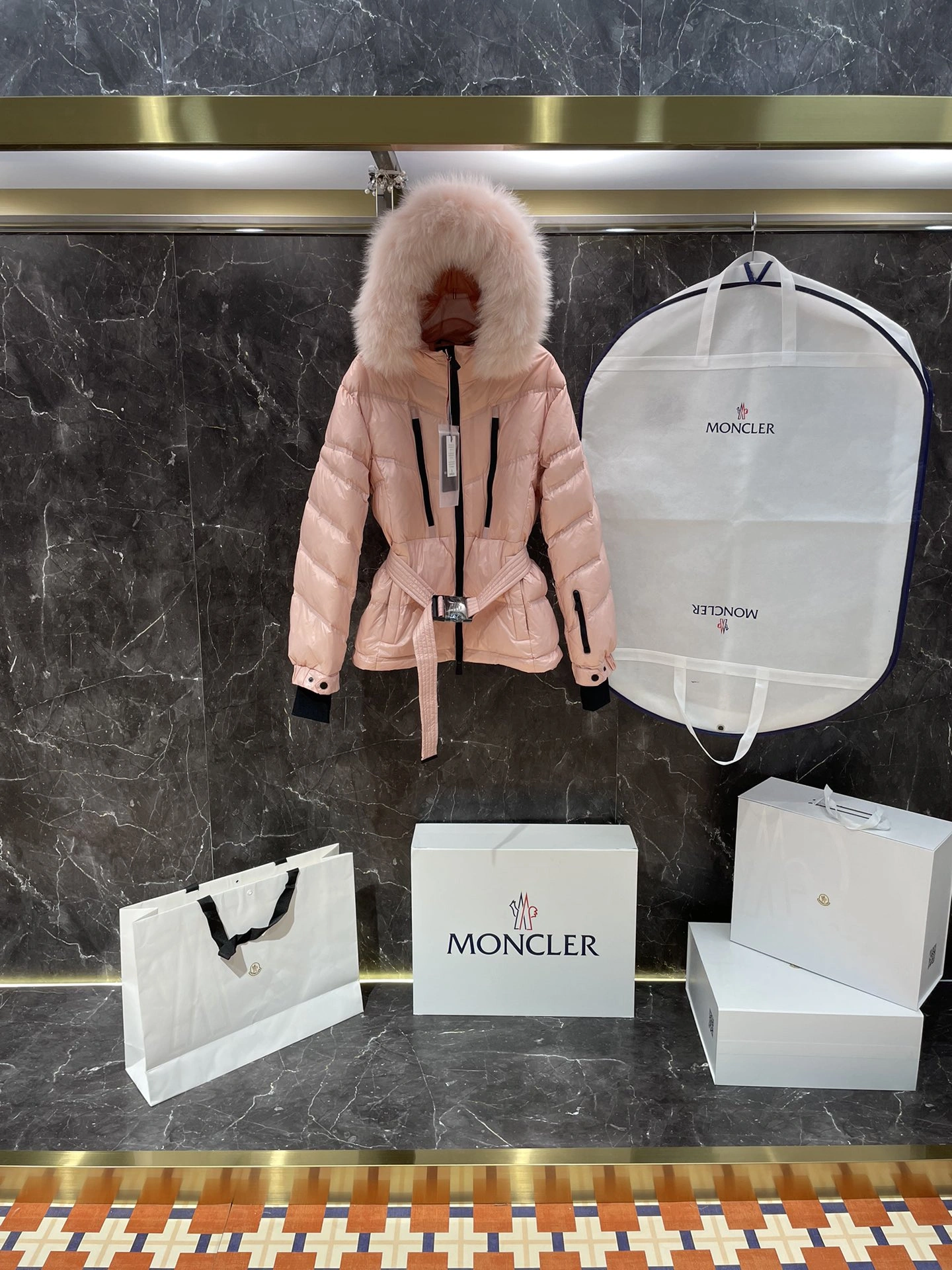 Soft Moncler Down Jackets 145921