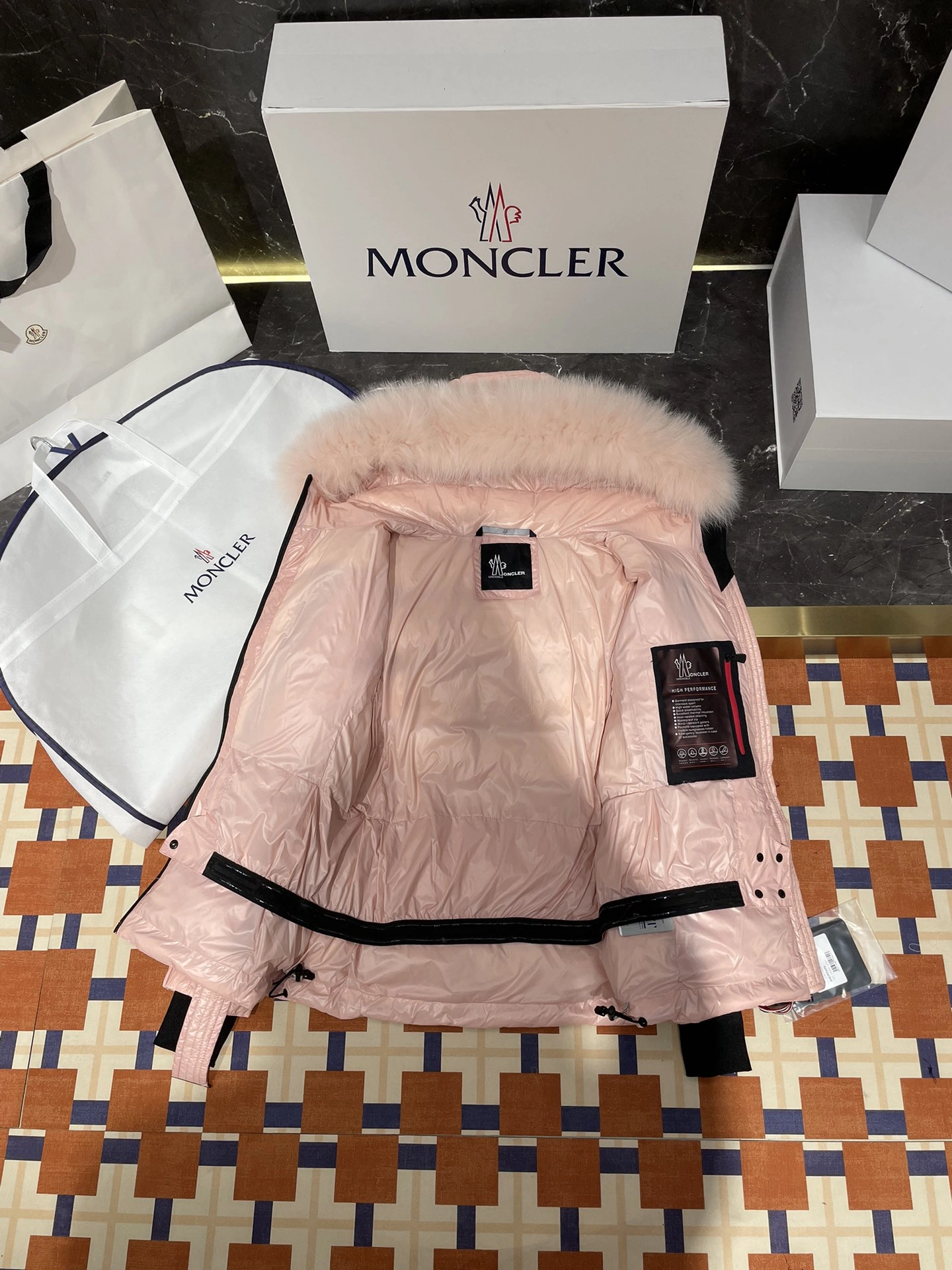 Soft Moncler Down Jackets 145921