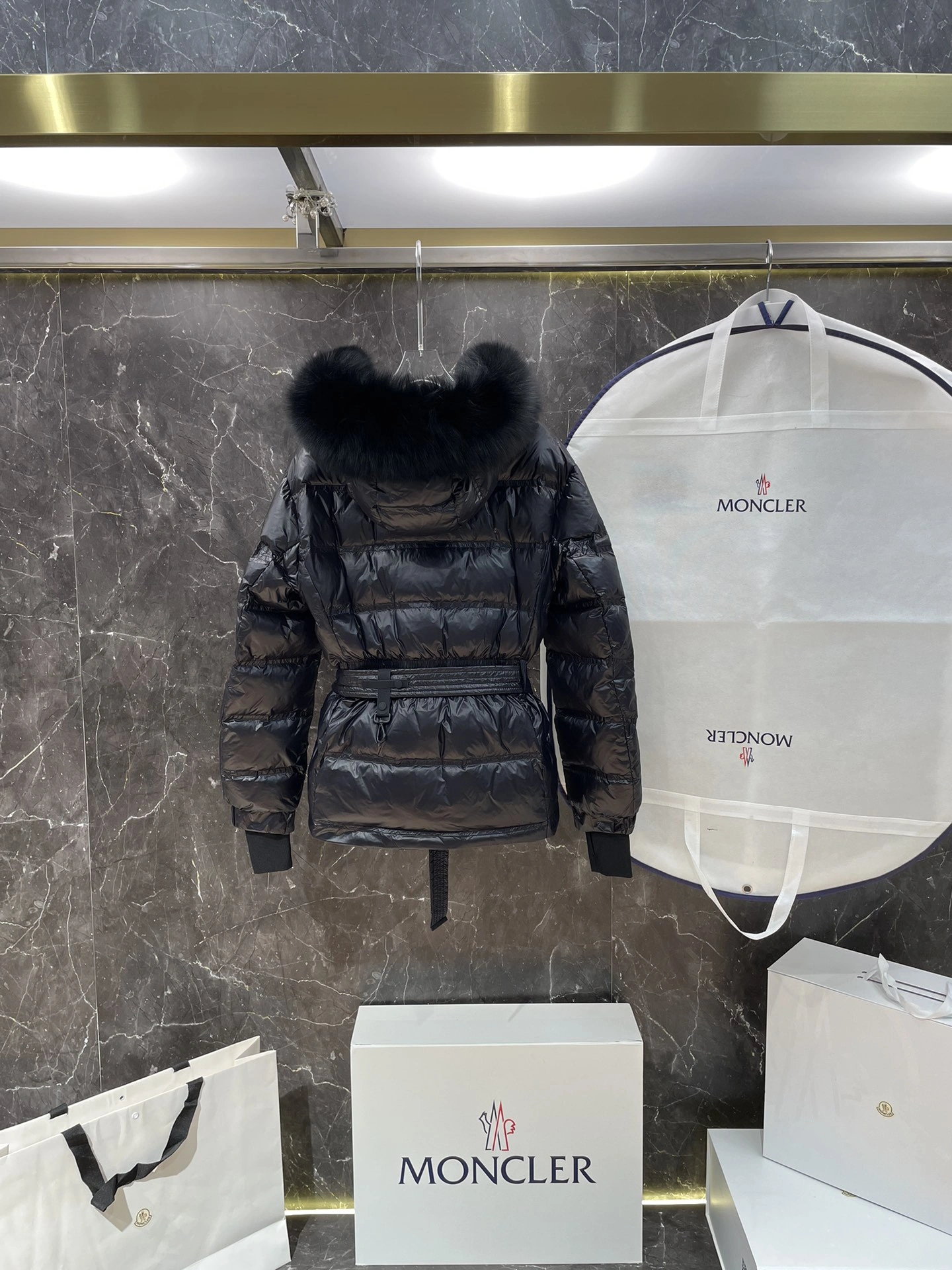 Moncler Down Jackets FlexibleFit 145926