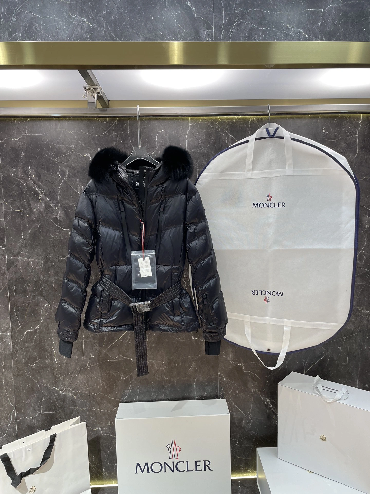 Moncler Down Jackets FlexibleFit 145926