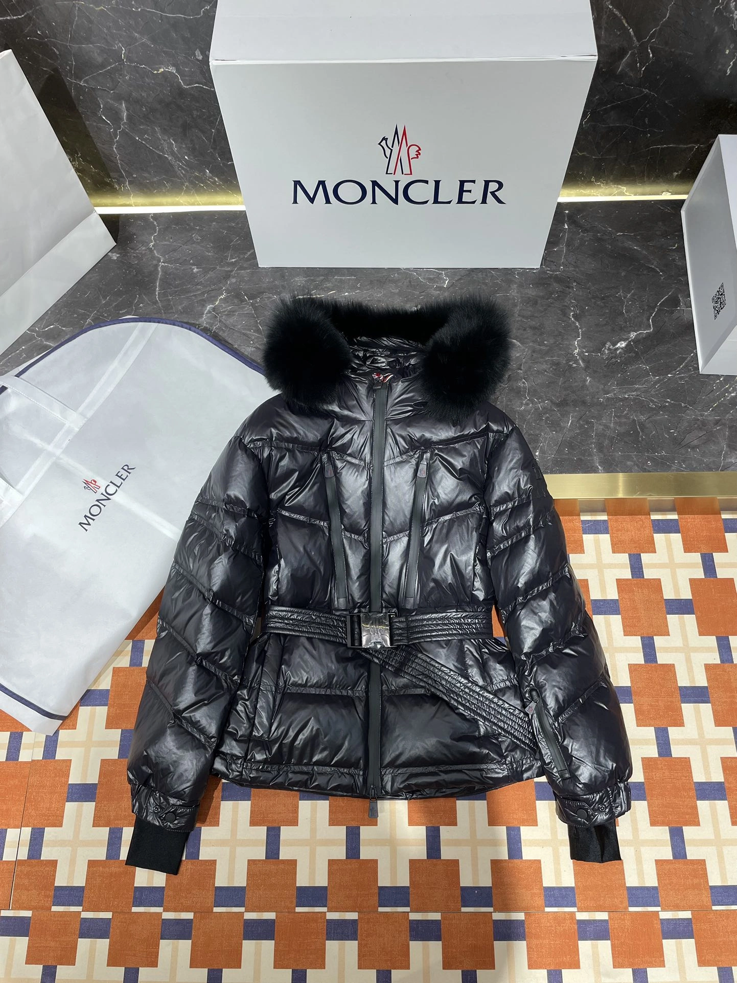 Moncler Down Jackets FlexibleFit 145926