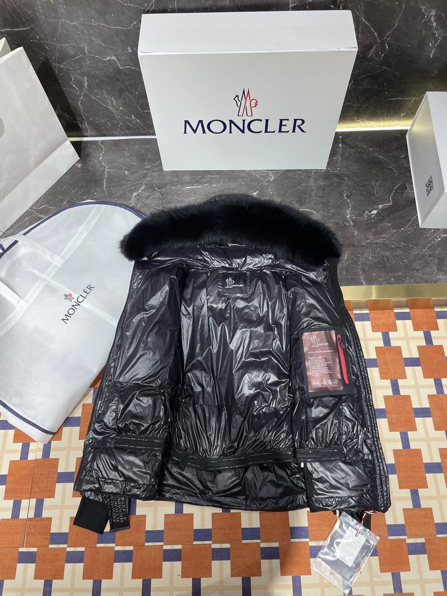 Moncler Down Jackets FlexibleFit 145926