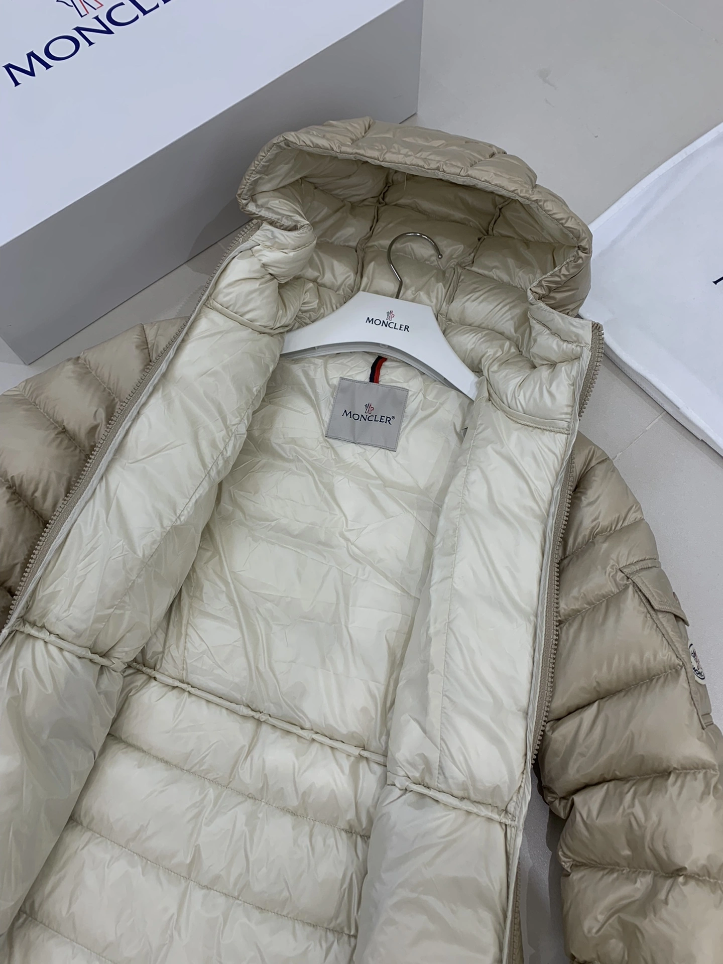 Attractive Moncler Down Jackets 145923