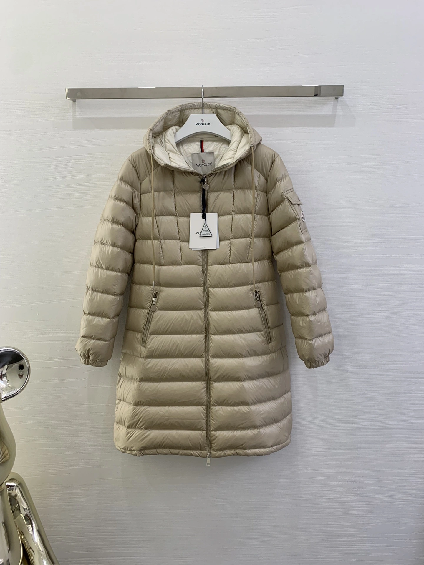 Affordable Moncler Down Jackets 145918