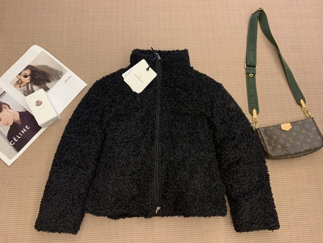 Moncler Down Jackets HighQuality 145907