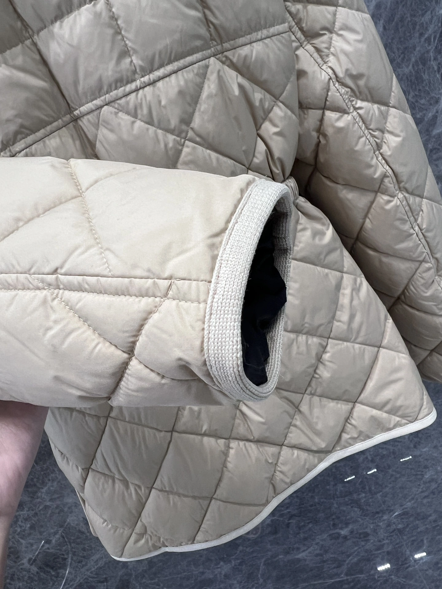 EasyCare Moncler Down Jackets 145919