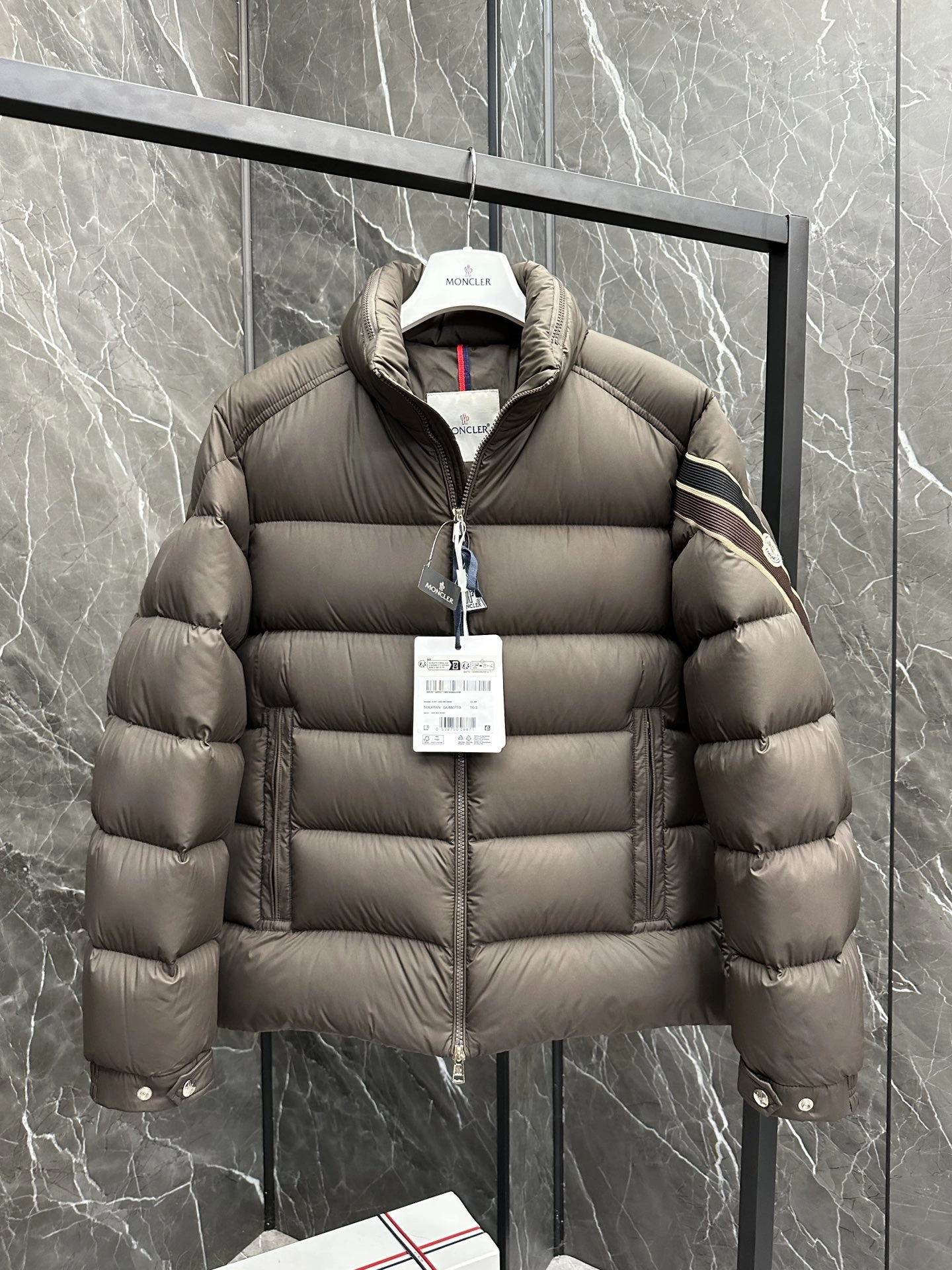 DailyWear Moncler Down Jackets 145911