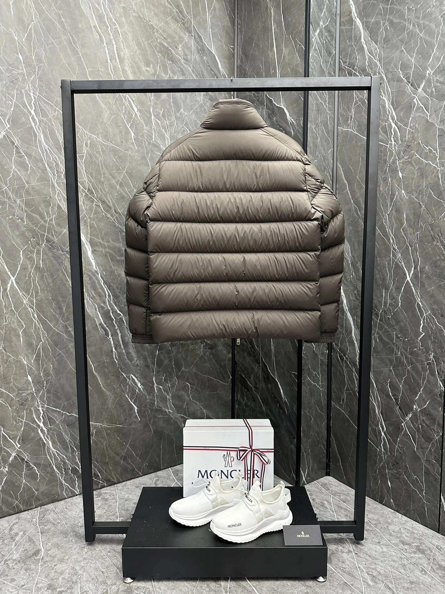 DailyWear Moncler Down Jackets 145911