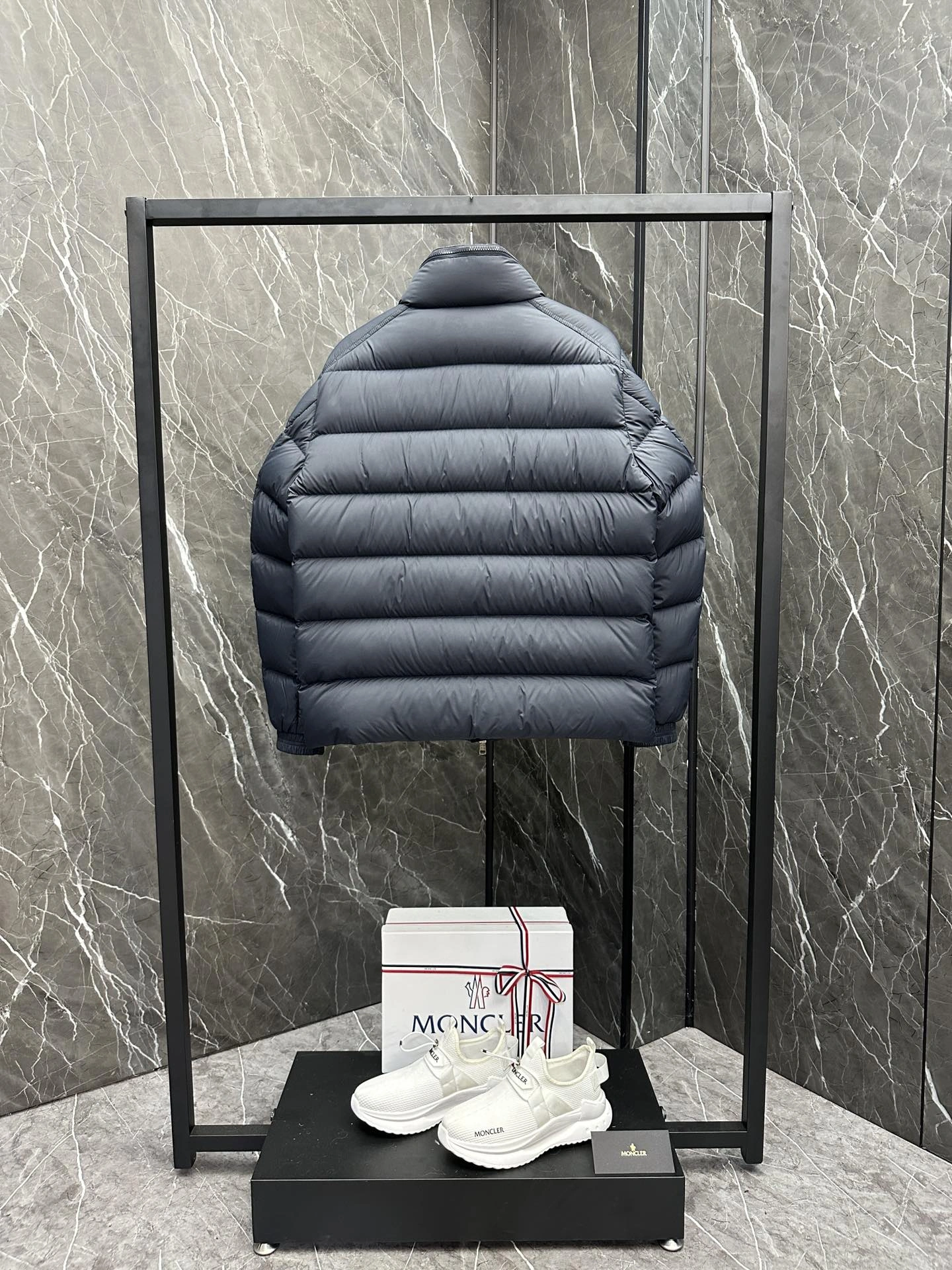 Moncler Down Jackets RelaxedFit 145924