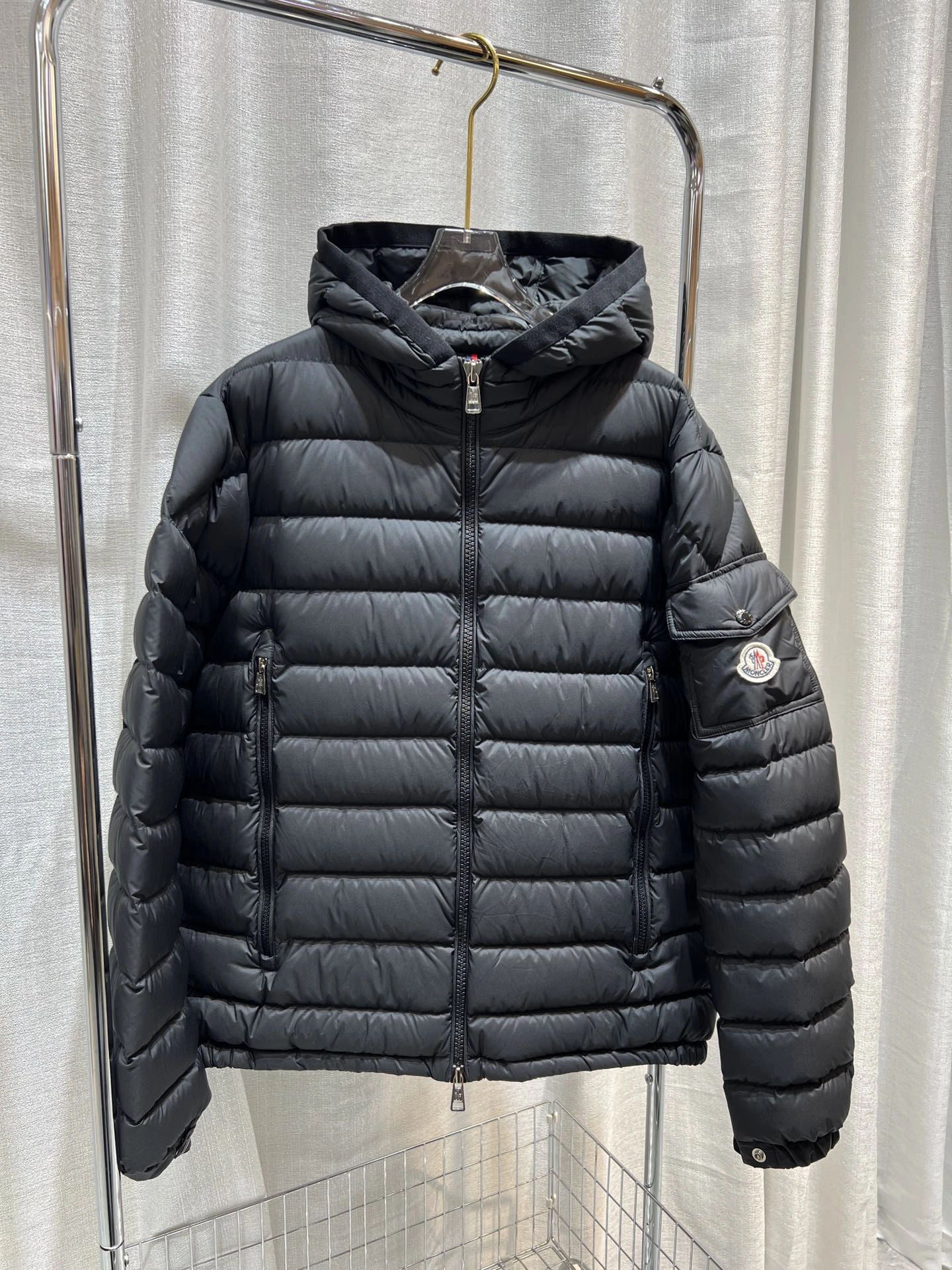 Moncler Down Jackets Soft 145906