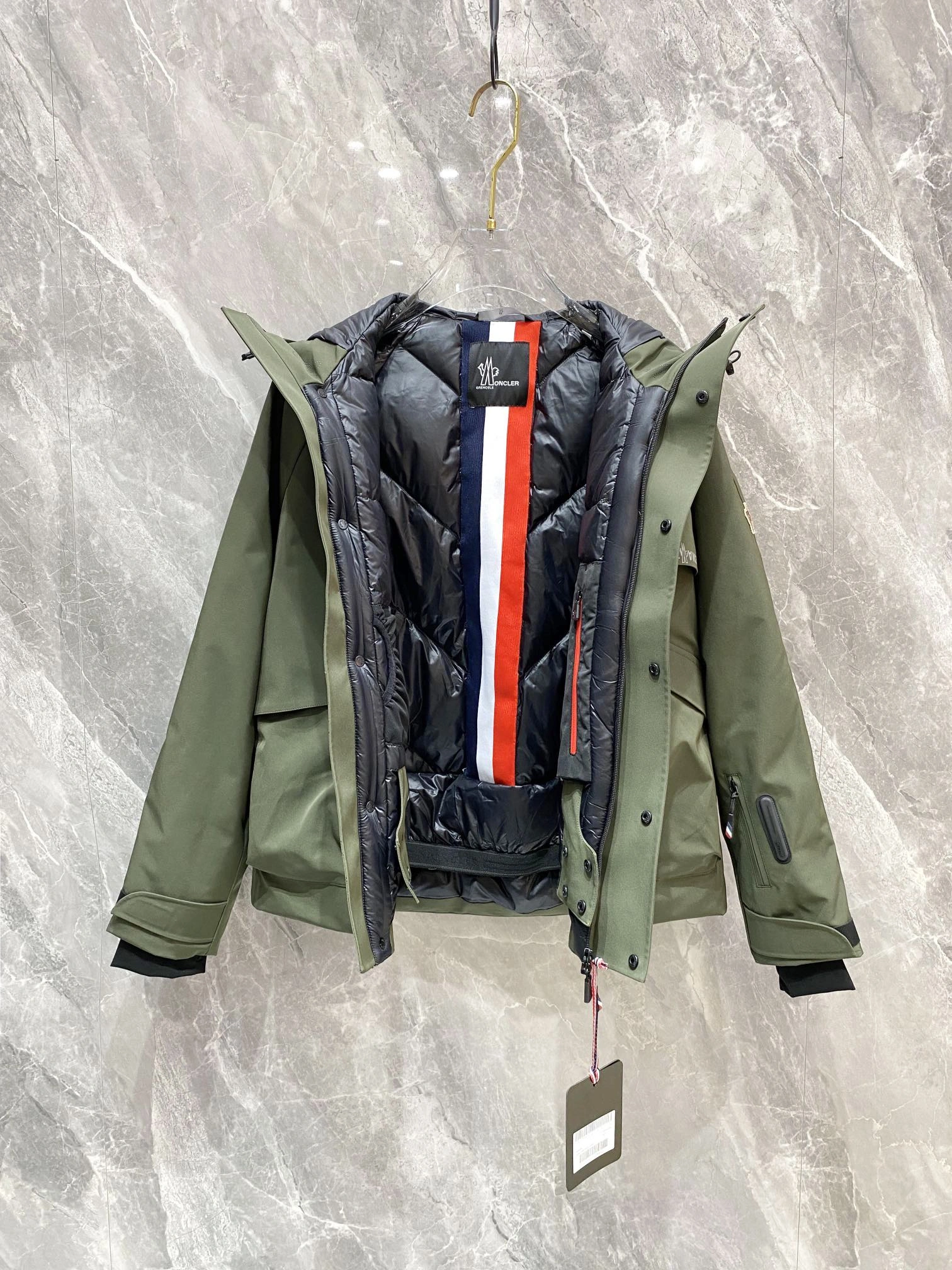 Affordable Moncler Down Jackets 145912