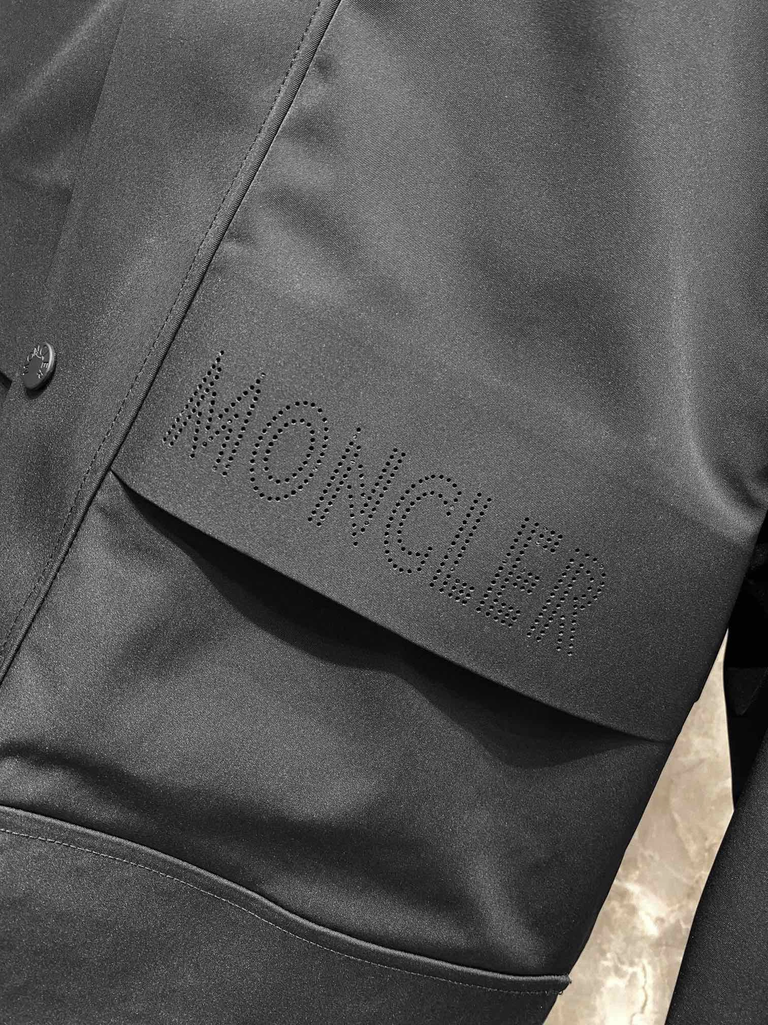 ComfortFit Moncler Down Jackets 145910