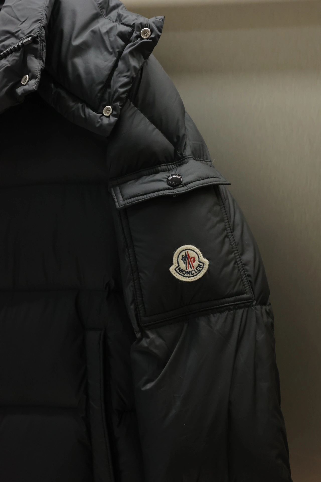 Moncler Down Jackets EyeCatching 145902