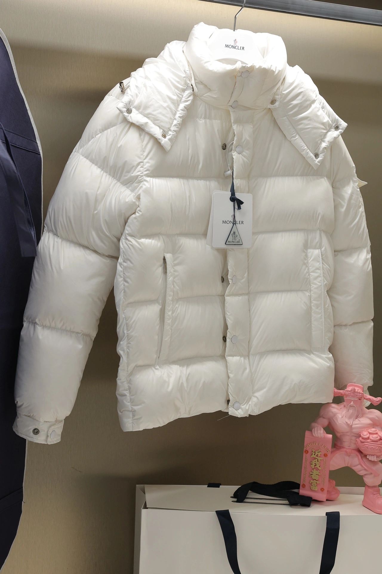 Moncler Down Jackets Modern 145929