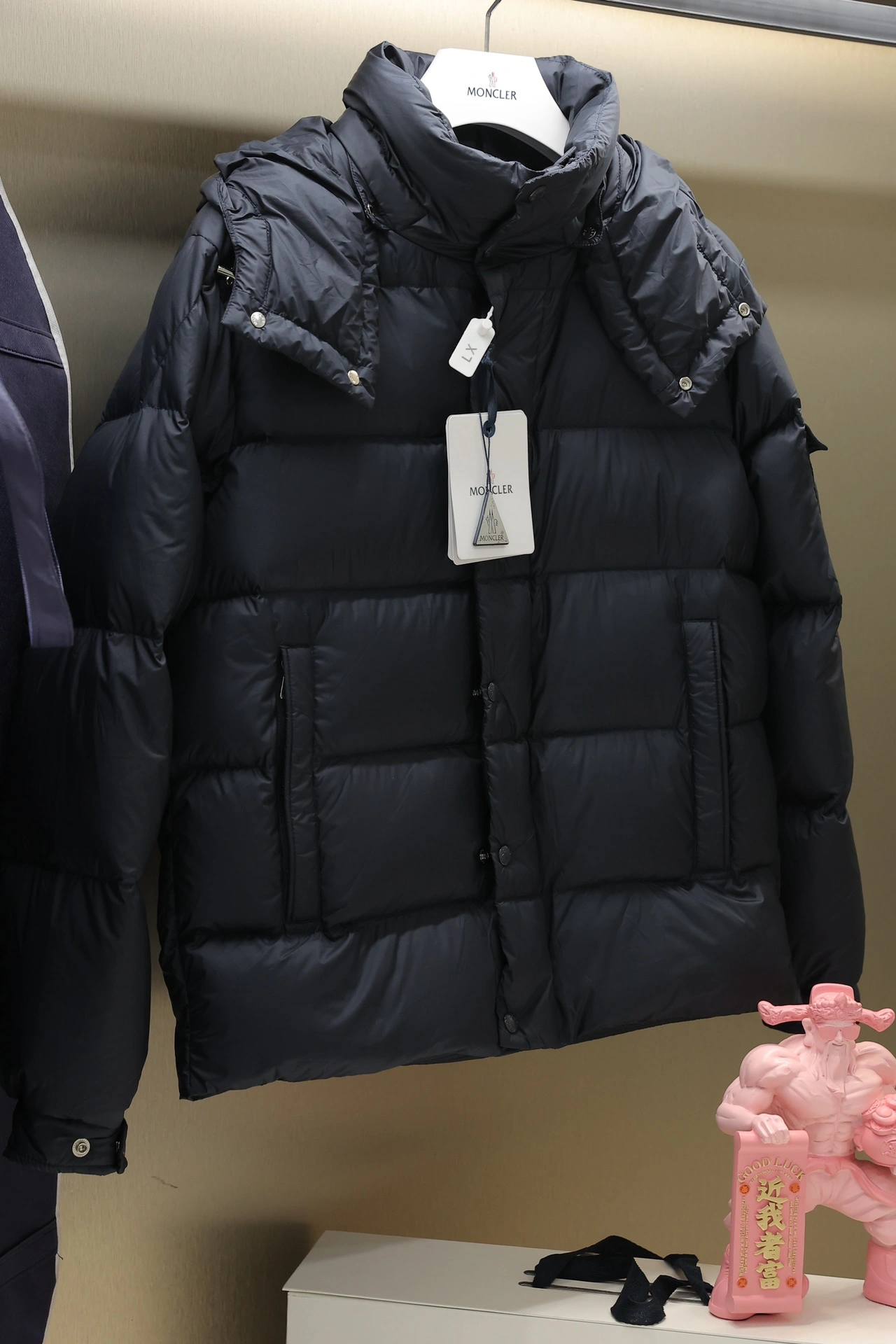 Moncler Down Jackets EyeCatching 145913