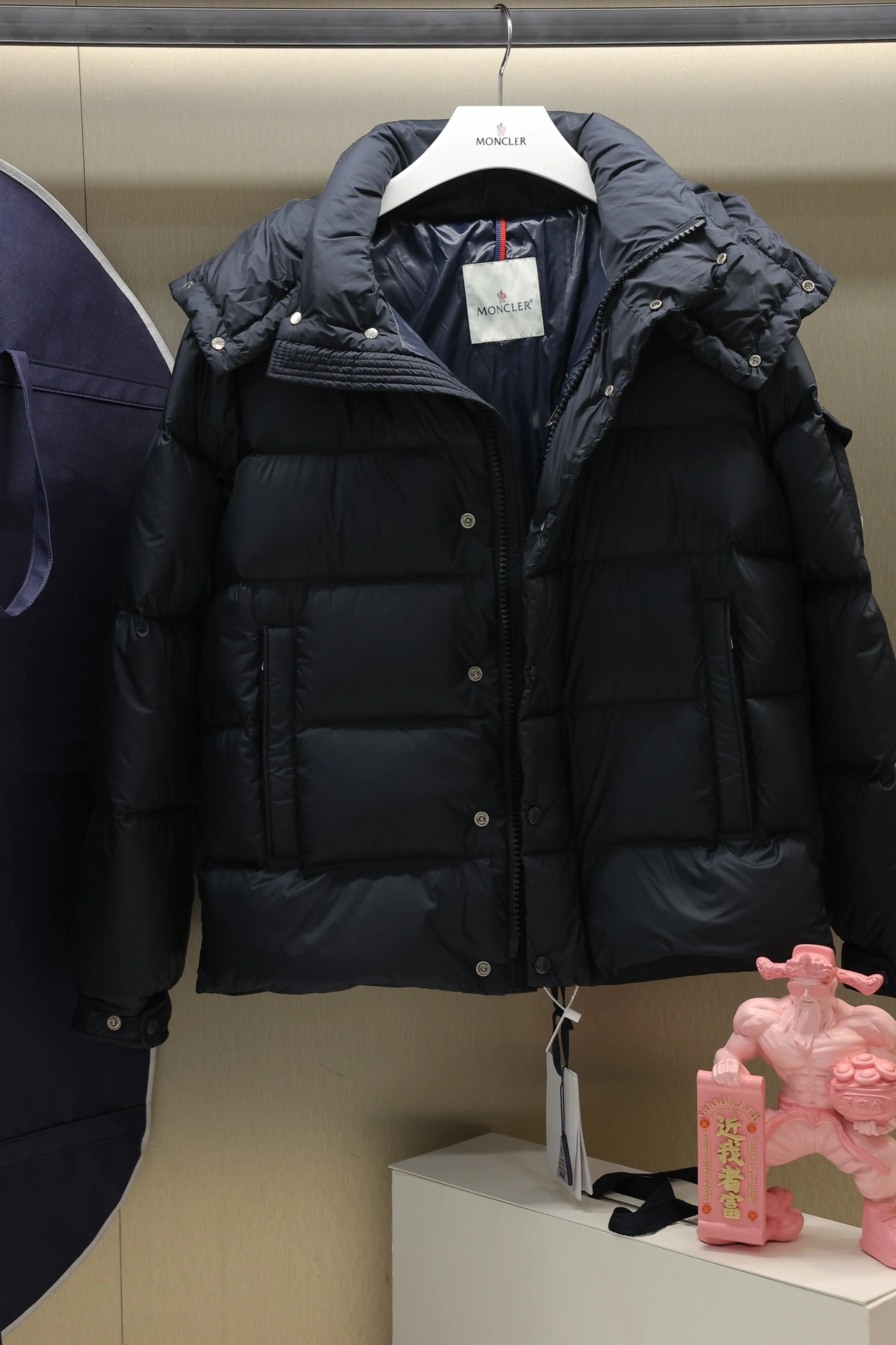 Moncler Down Jackets EyeCatching 145913