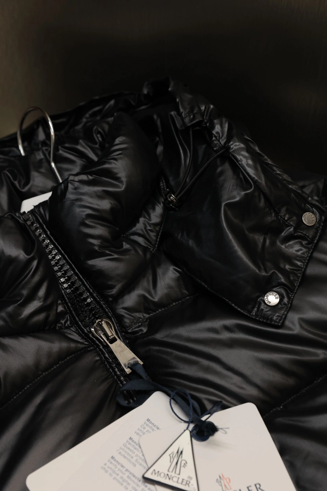 Casual Moncler Down Jackets 145914