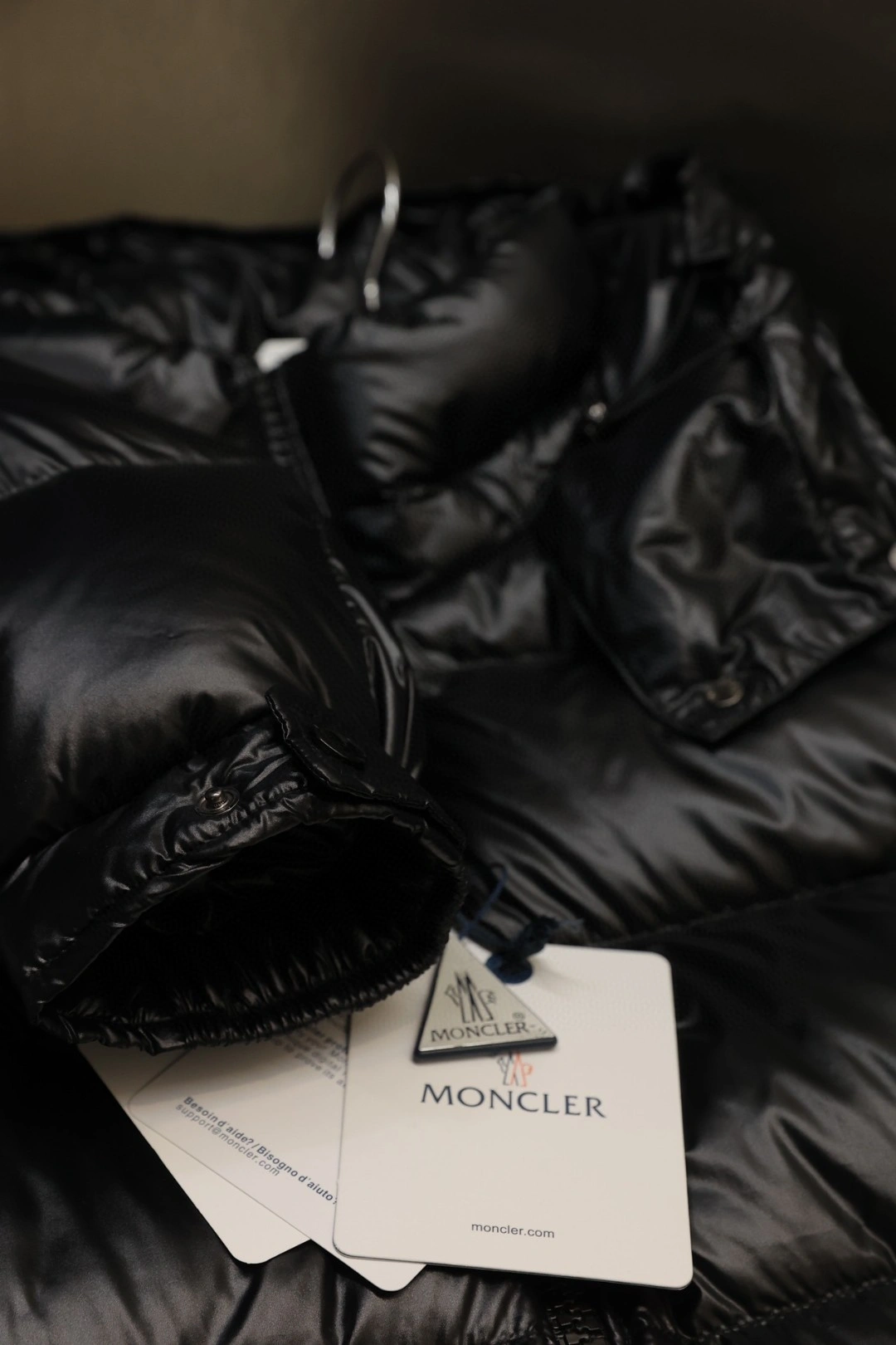 Casual Moncler Down Jackets 145914