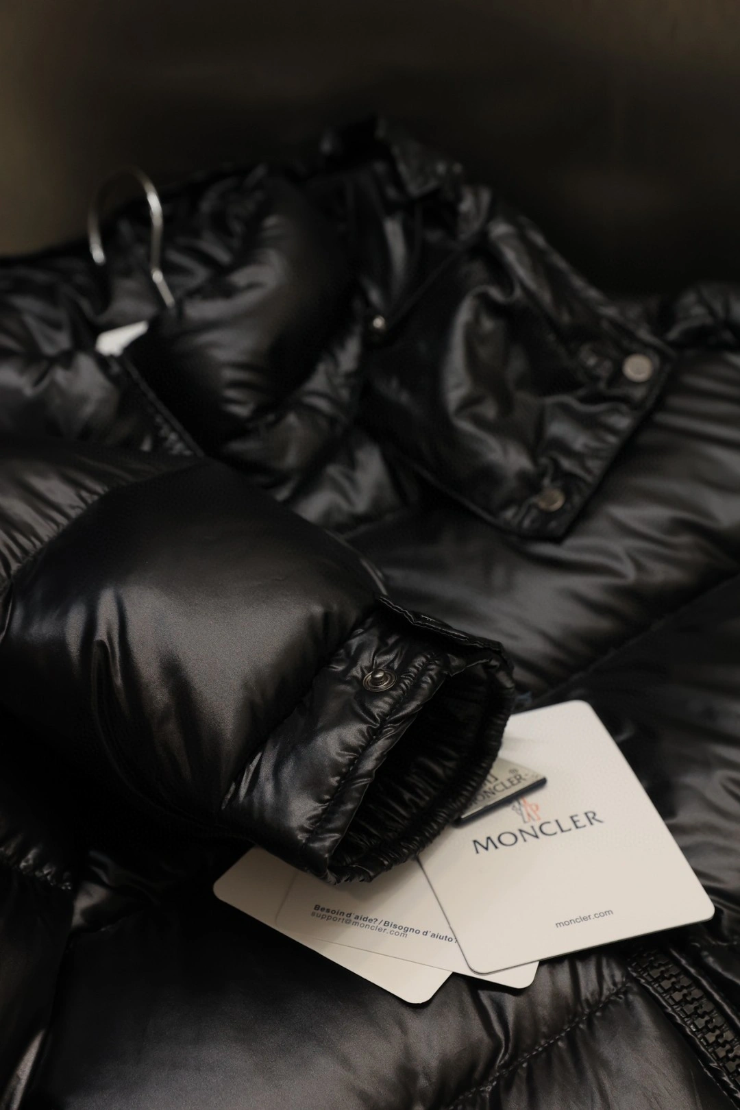 Casual Moncler Down Jackets 145914