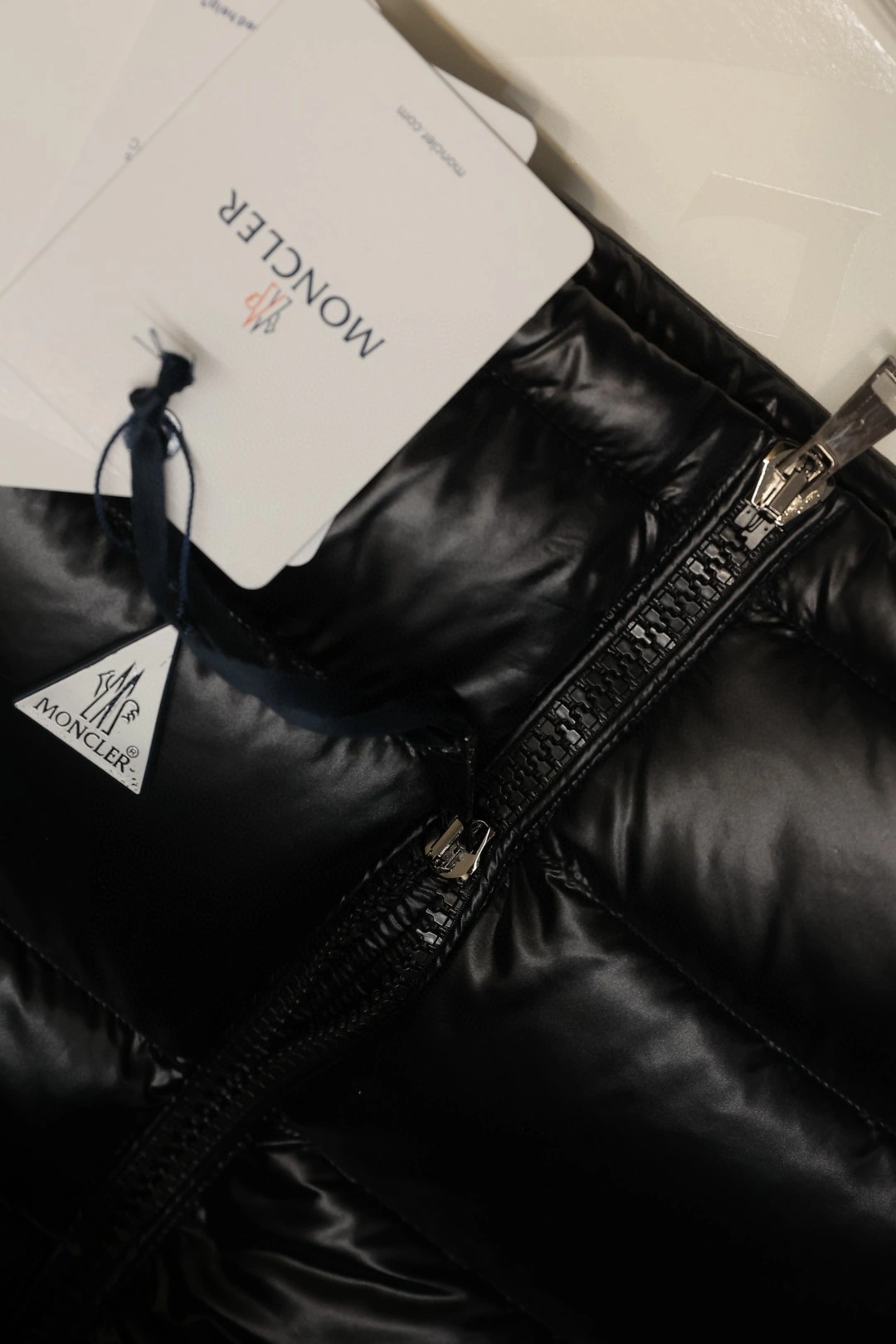 Casual Moncler Down Jackets 145914