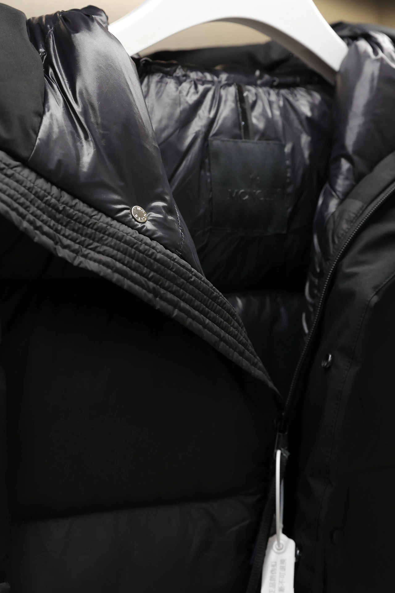 Moncler Down Jackets UrbanStyle 145928